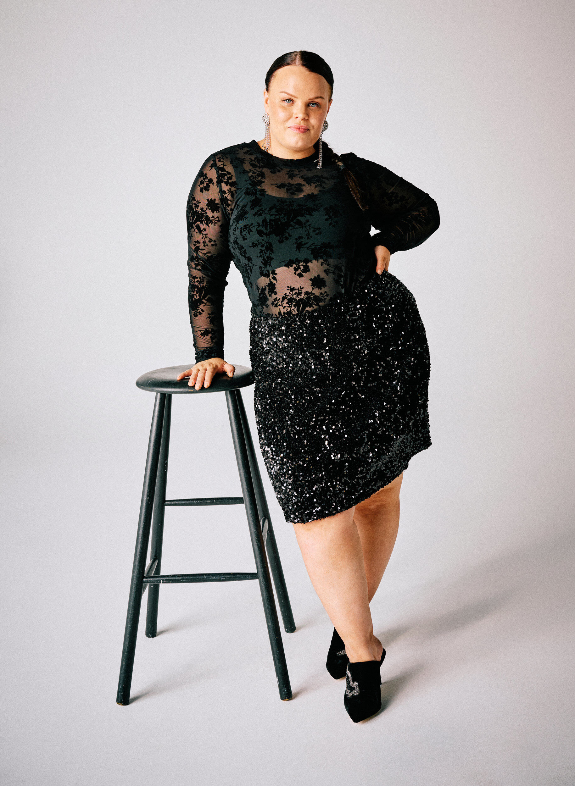 Zizzi Blouse en maille &agrave; motif floral, Noir, Image image number 0