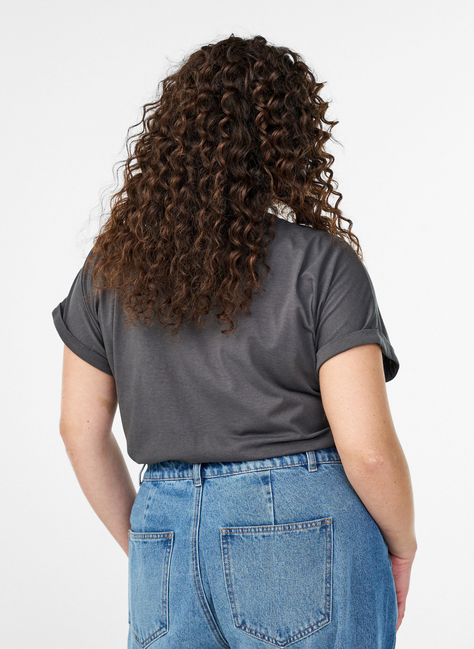 Zizzi Kurz&auml;rmeliges T-Shirt aus Baumwollmischgewebe, Grau, Model image number 2