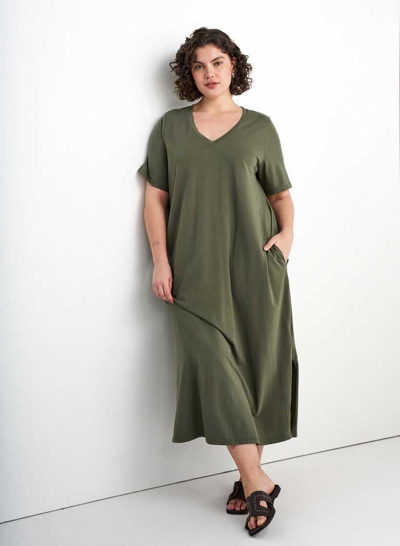 Robe T-shirt midi avec col en V, Vert, Image image number 0