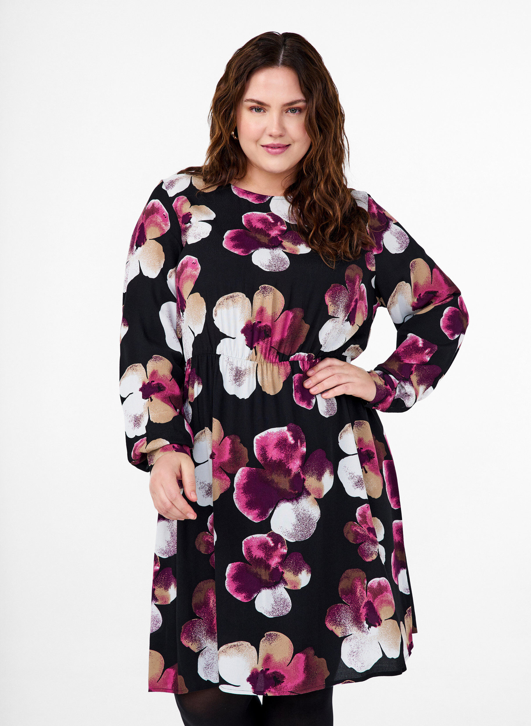 Zizzi Viskosekleid mit Druck und langen &Auml;rmeln, Schwarz, Model image number 0