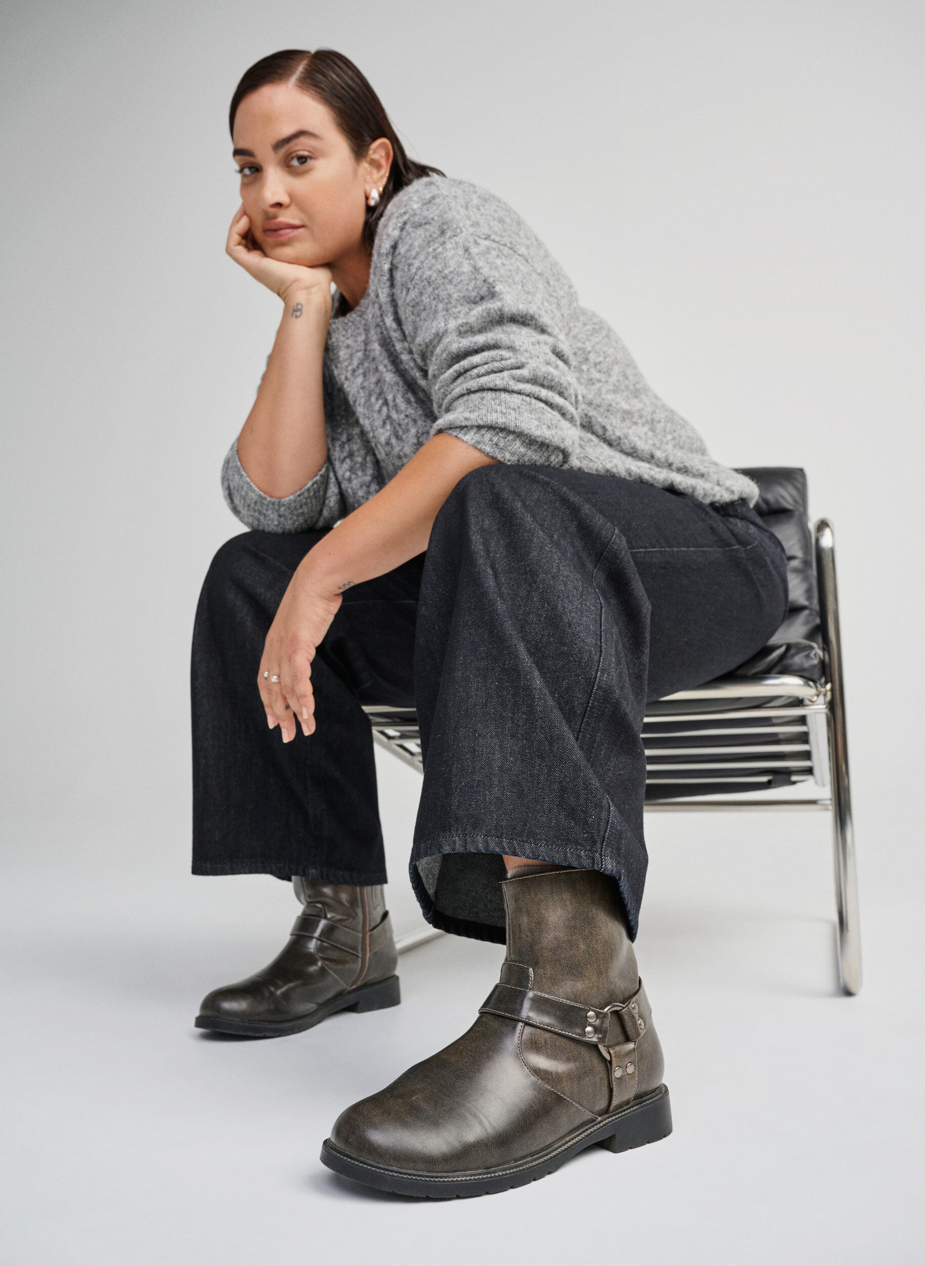 Zizzi Extra-Weite - Kurzer Biker-Stiefel, Braun, Image image number 0