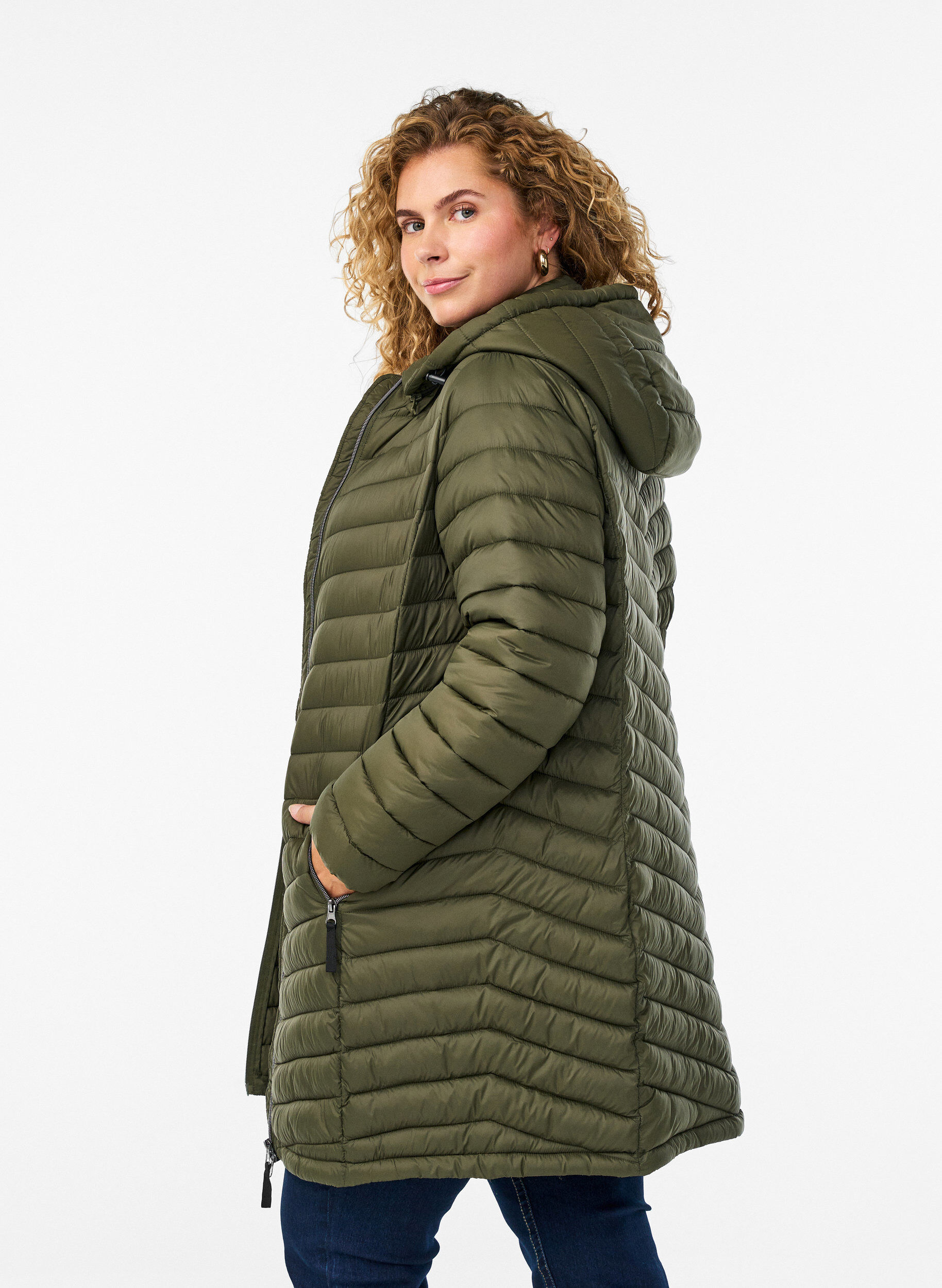 ZizziVeste l&eacute;g&egrave;re avec poches et capuche amovible., Vert fonc&eacute;, Model image number 2