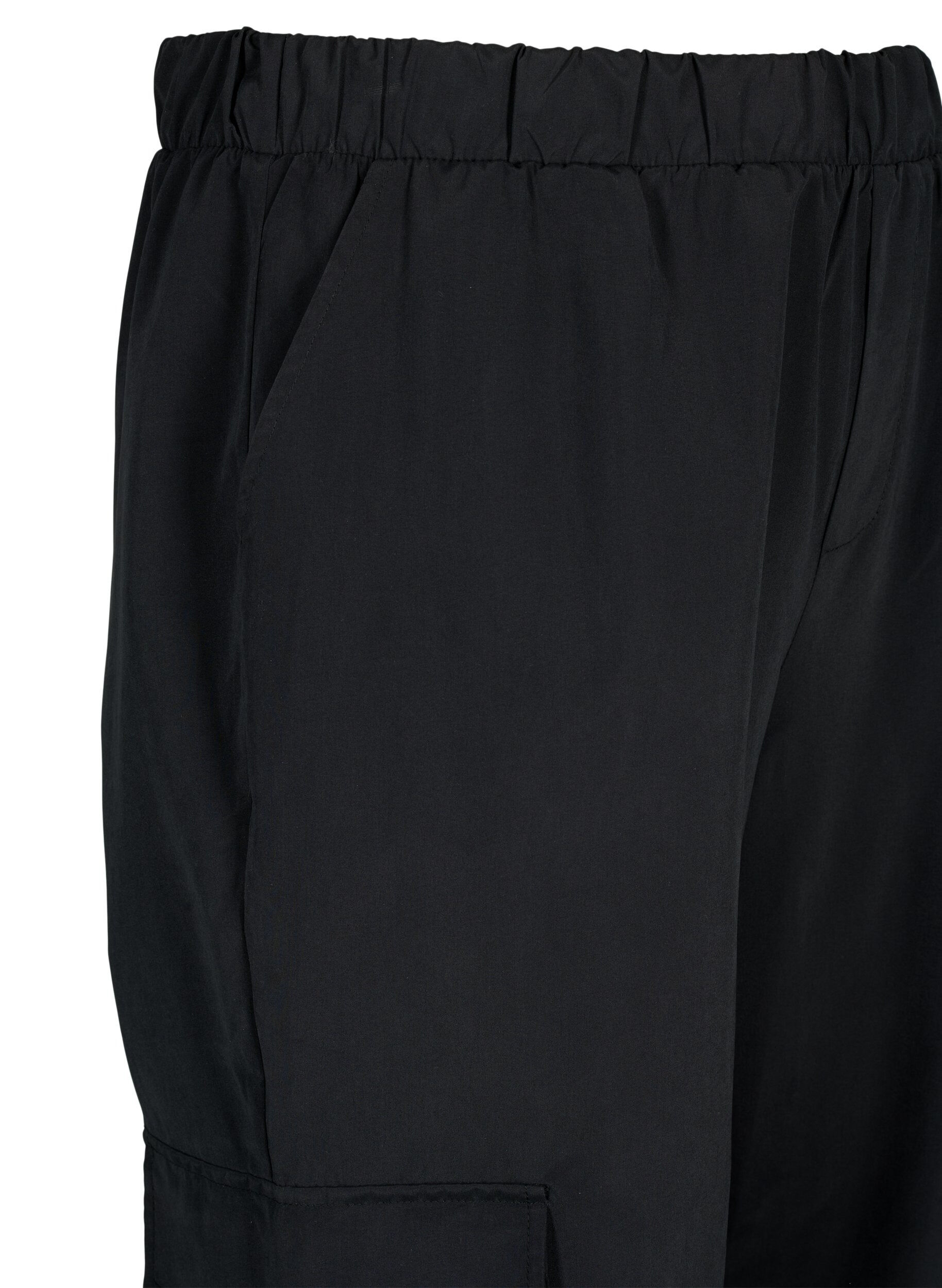 Zizzi Cropped Cargohose mit verstellbarem Gummizug, Black, Packshot image number 2