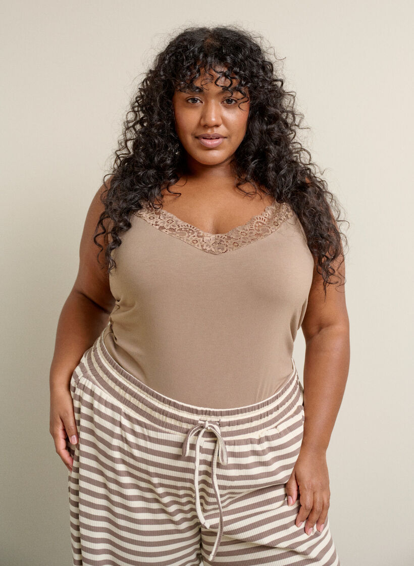 Top aus Viskose mit Spitze, Beige, Image image number 0