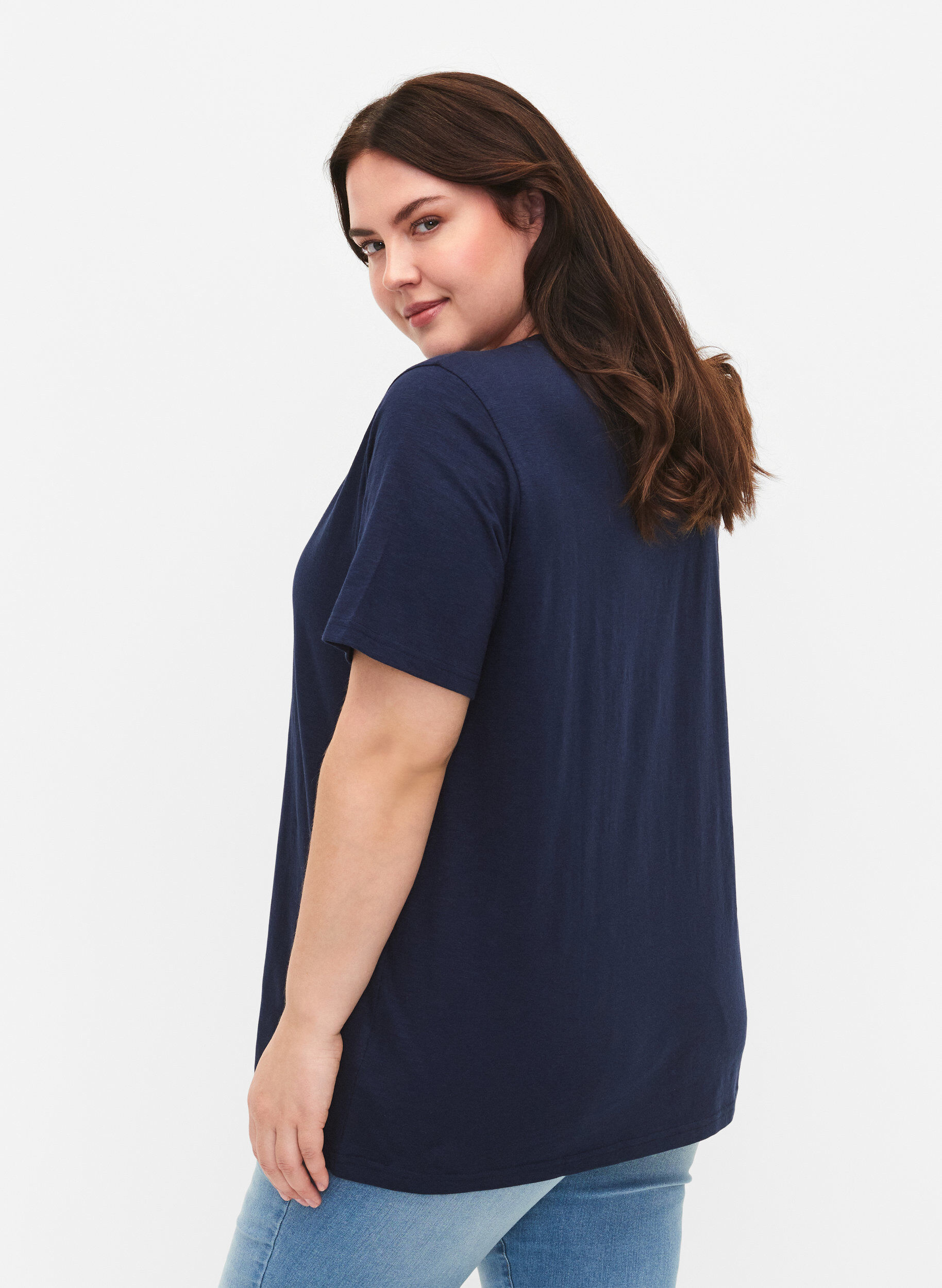 ZizziKurz&auml;rmeliges Basic T-Shirt mit V-Ausschnitt, Blau, Model image number 2