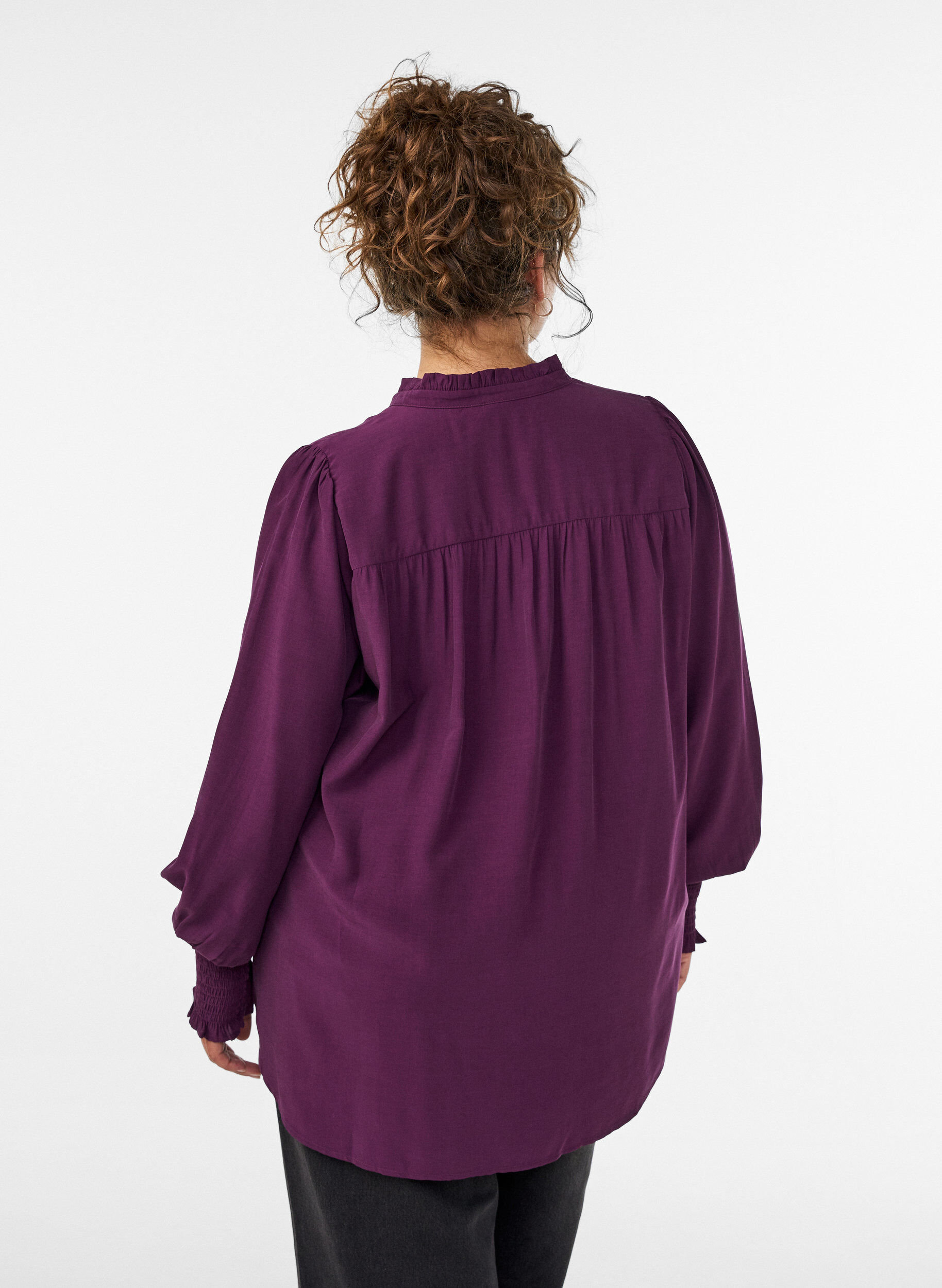 ZizziBluse mit R&uuml;schenkragen und Raffung, Lila, Model image number 2