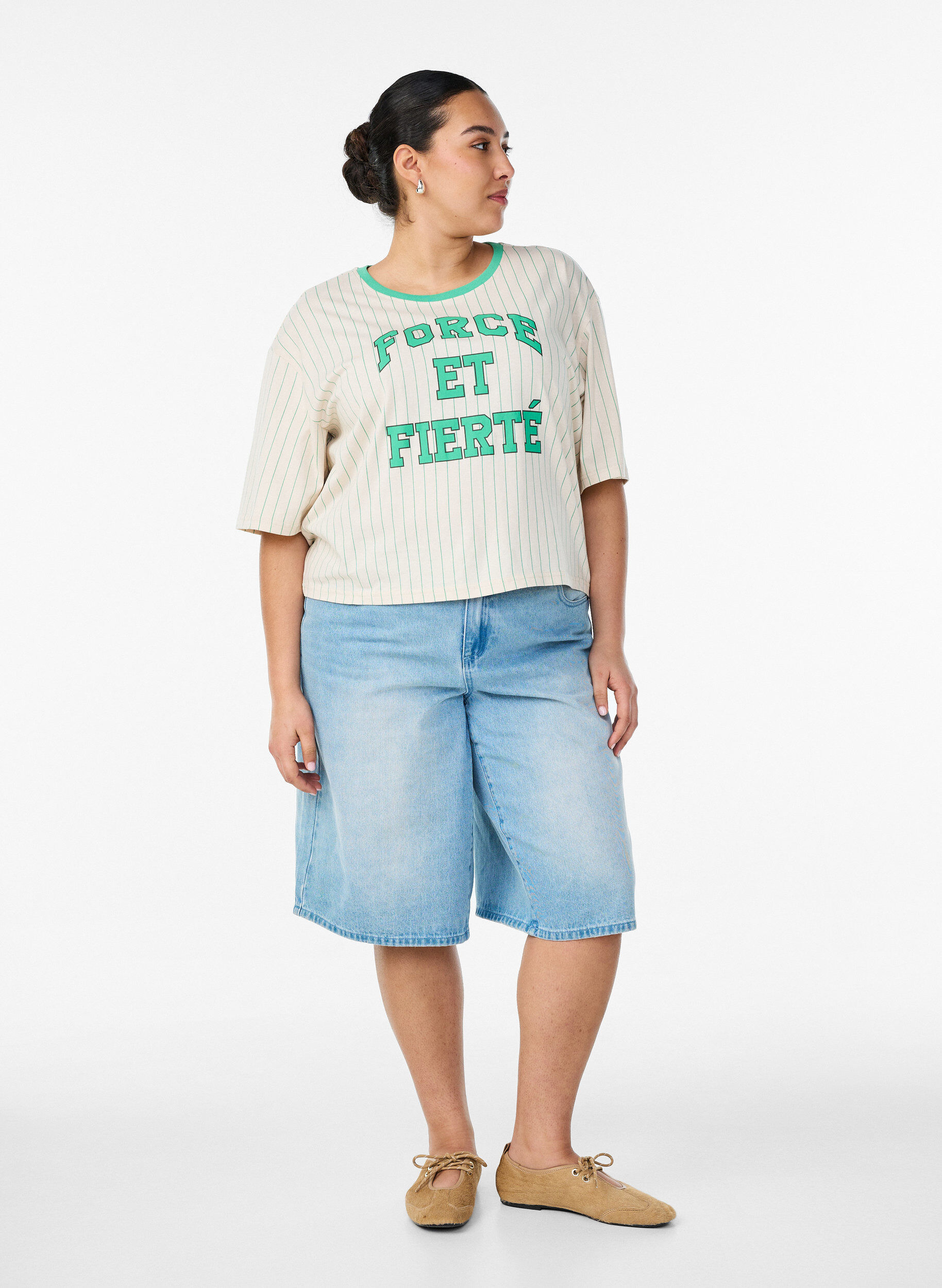 ZizziT-shirt boxy &agrave; rayures avec imprim&eacute; statement, Vanille, Model image number 1