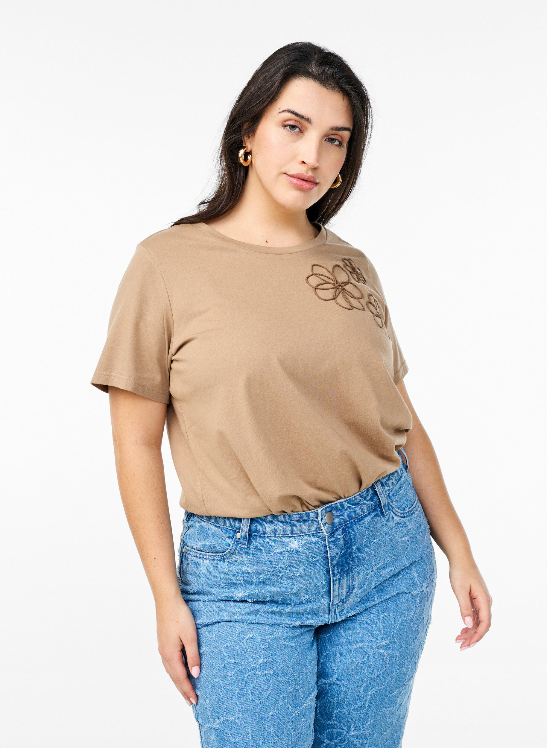 T-Shirt mit dekorativen Details, Beige, Model