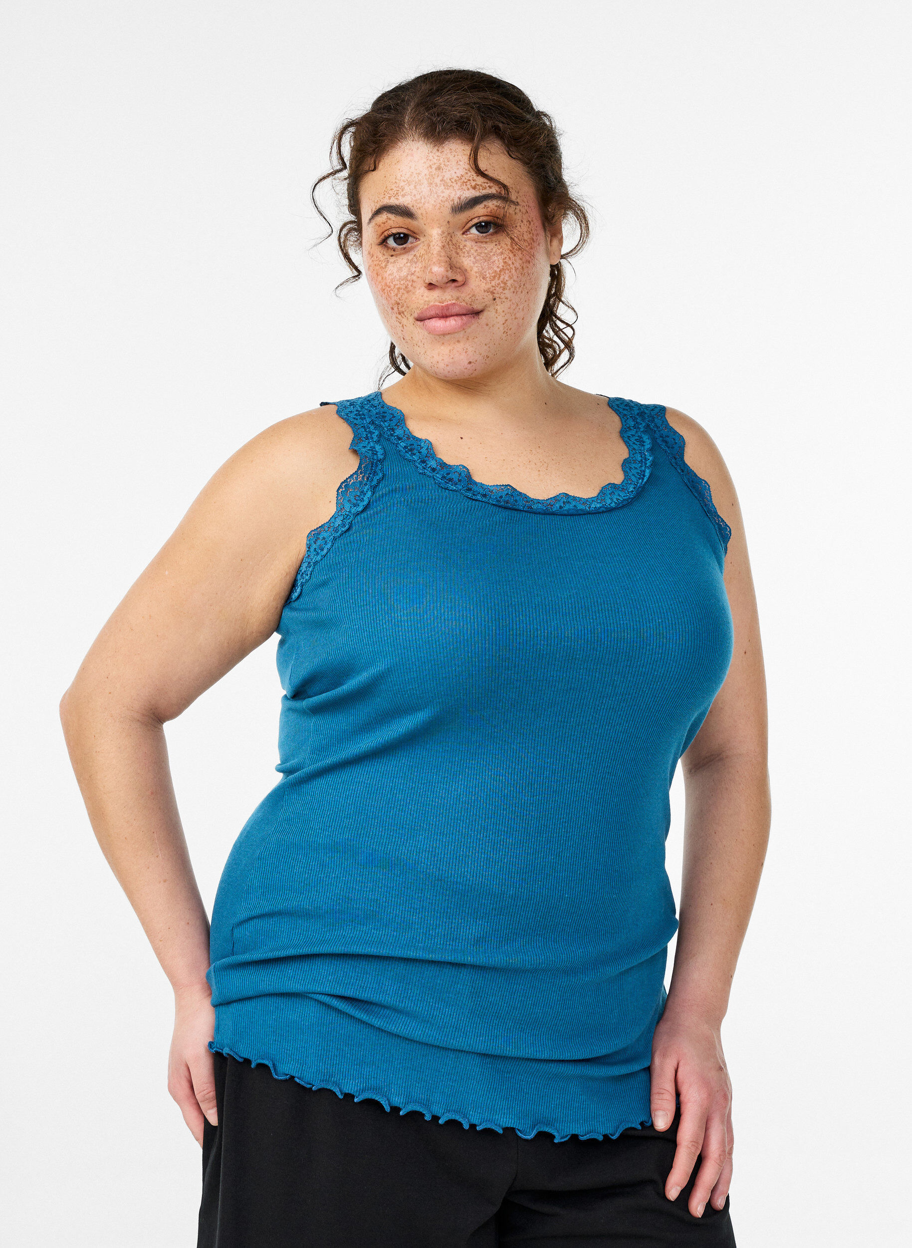 ZizziHaut avec bordure en dentelle, Bleu p&eacute;trole, Model image number 0