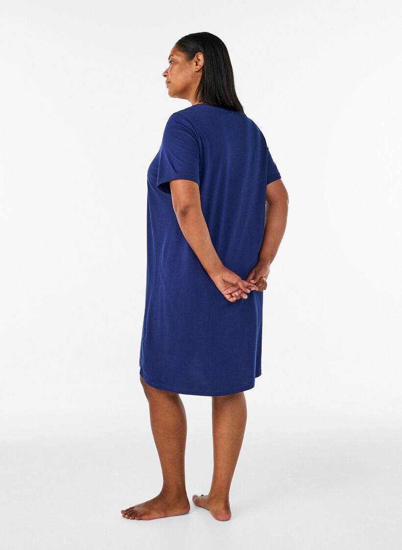 Kurz&auml;rmeliges Nachthemd aus Bio-Baumwolle, Blau, Model image number 2