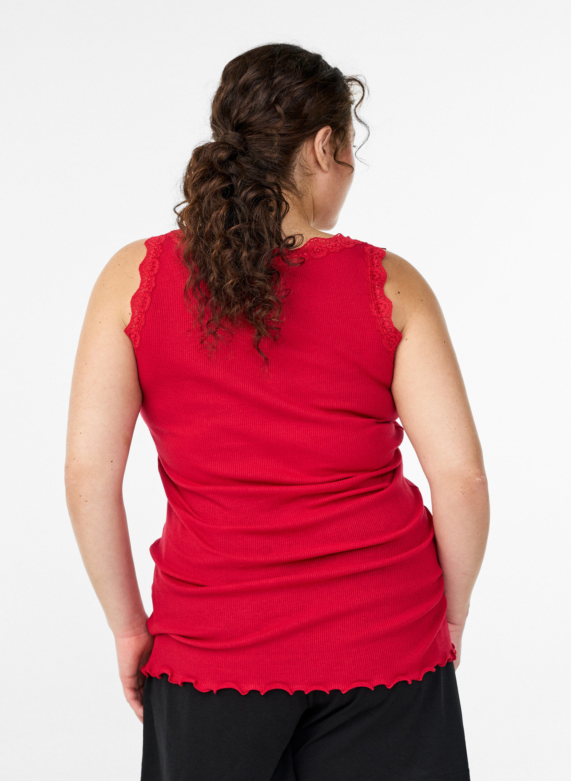 ZizziHaut avec bordure en dentelle, Rouge, Model image number 2