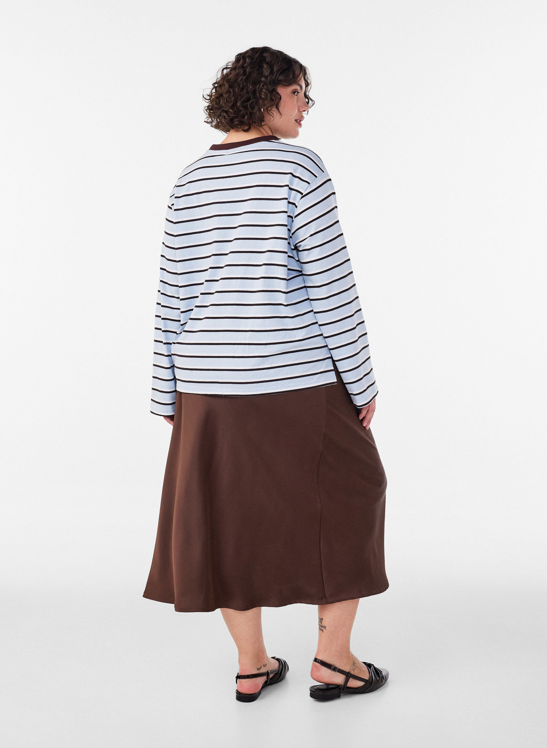 ZizziMidirock aus Satin, Braun, Model image number 1