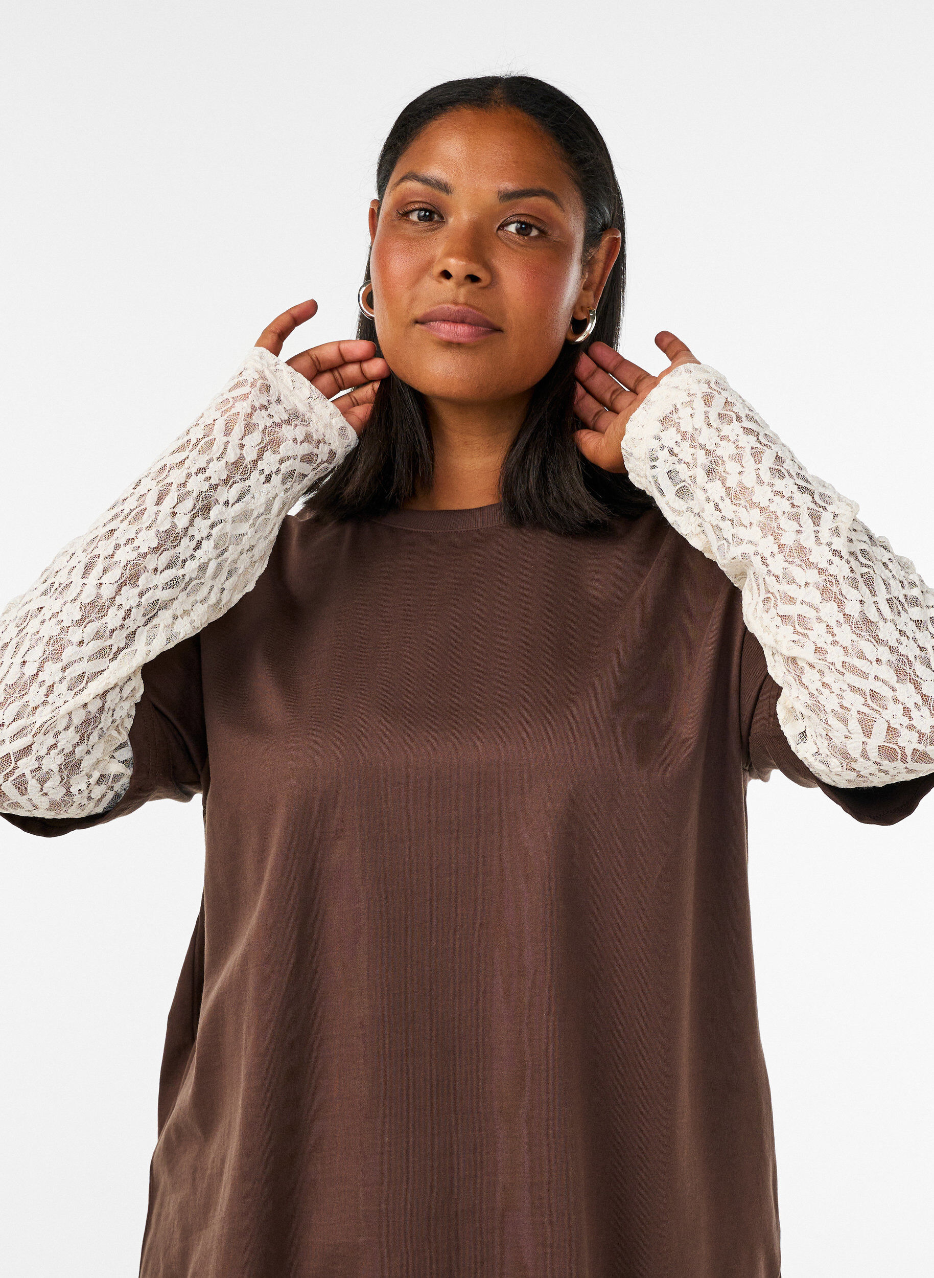 ZizziT-shirt ample avec manches longues en dentelle, Marron, Model image number 3