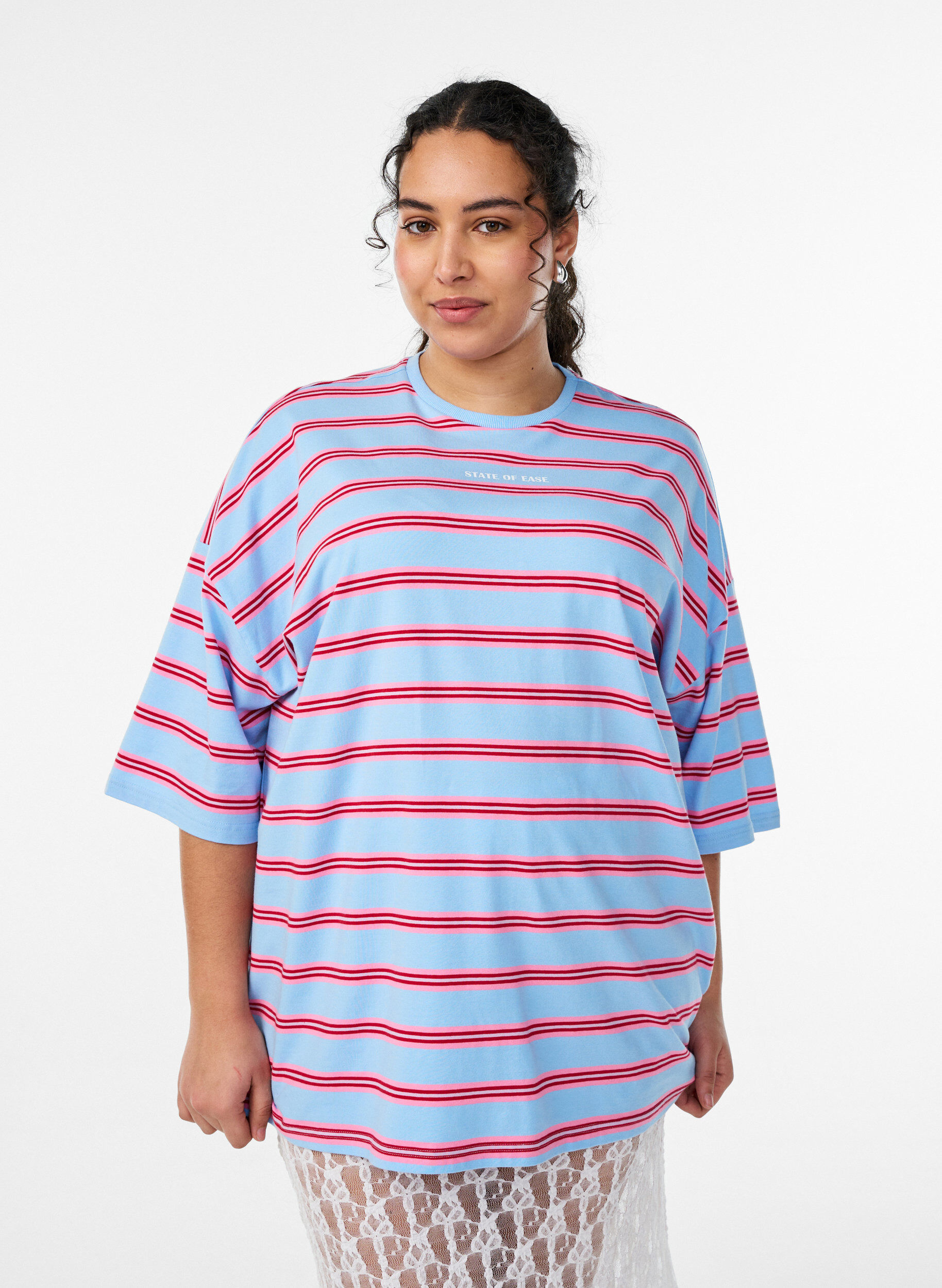 Zizzi T-shirt oversize &agrave; rayures et manches 1/2, Bleu Clair, Model image number 0