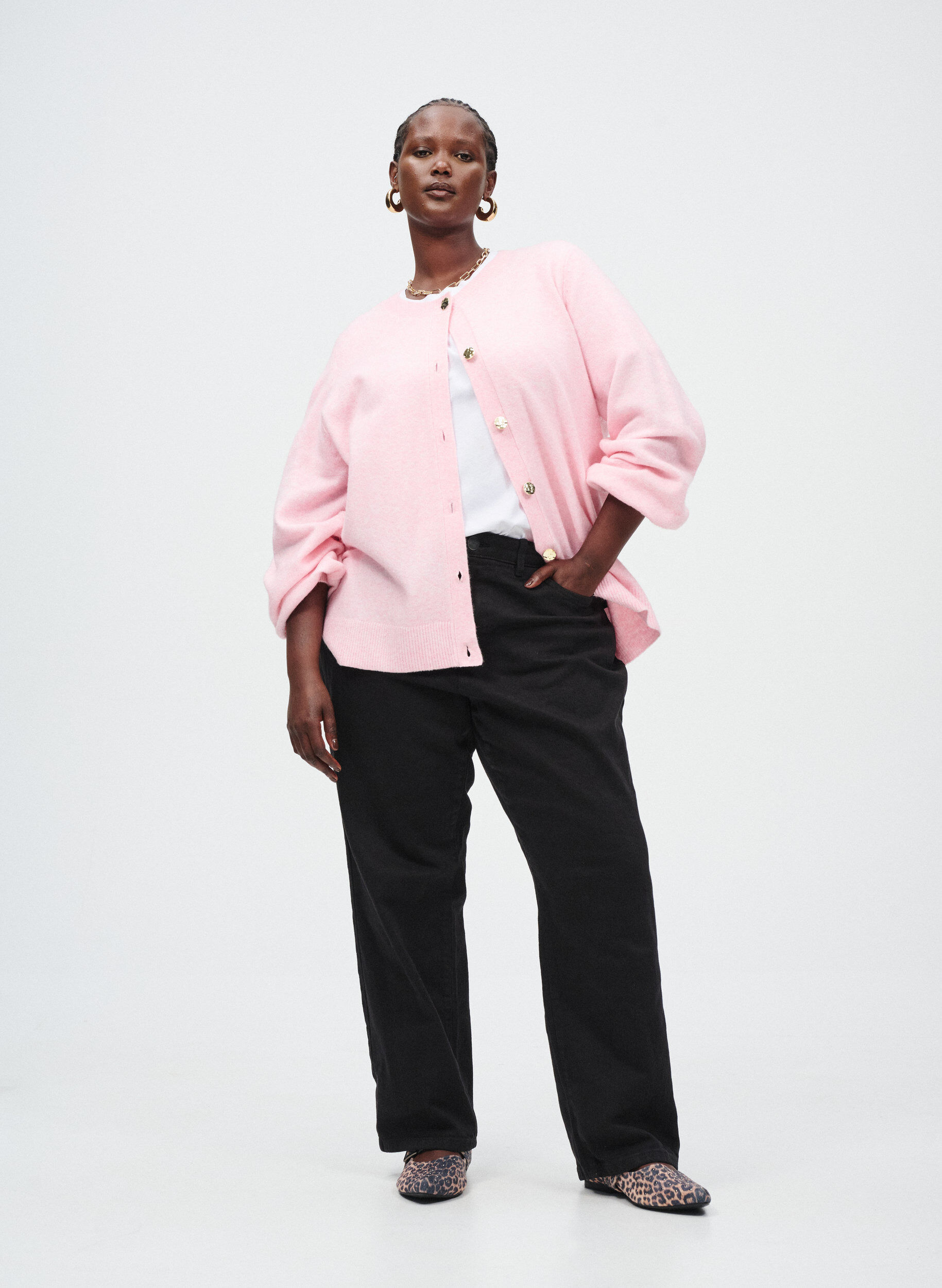 Zizzi Weite Jeans mit verk&uuml;rzter L&auml;nge, Schwarz, Image image number 0