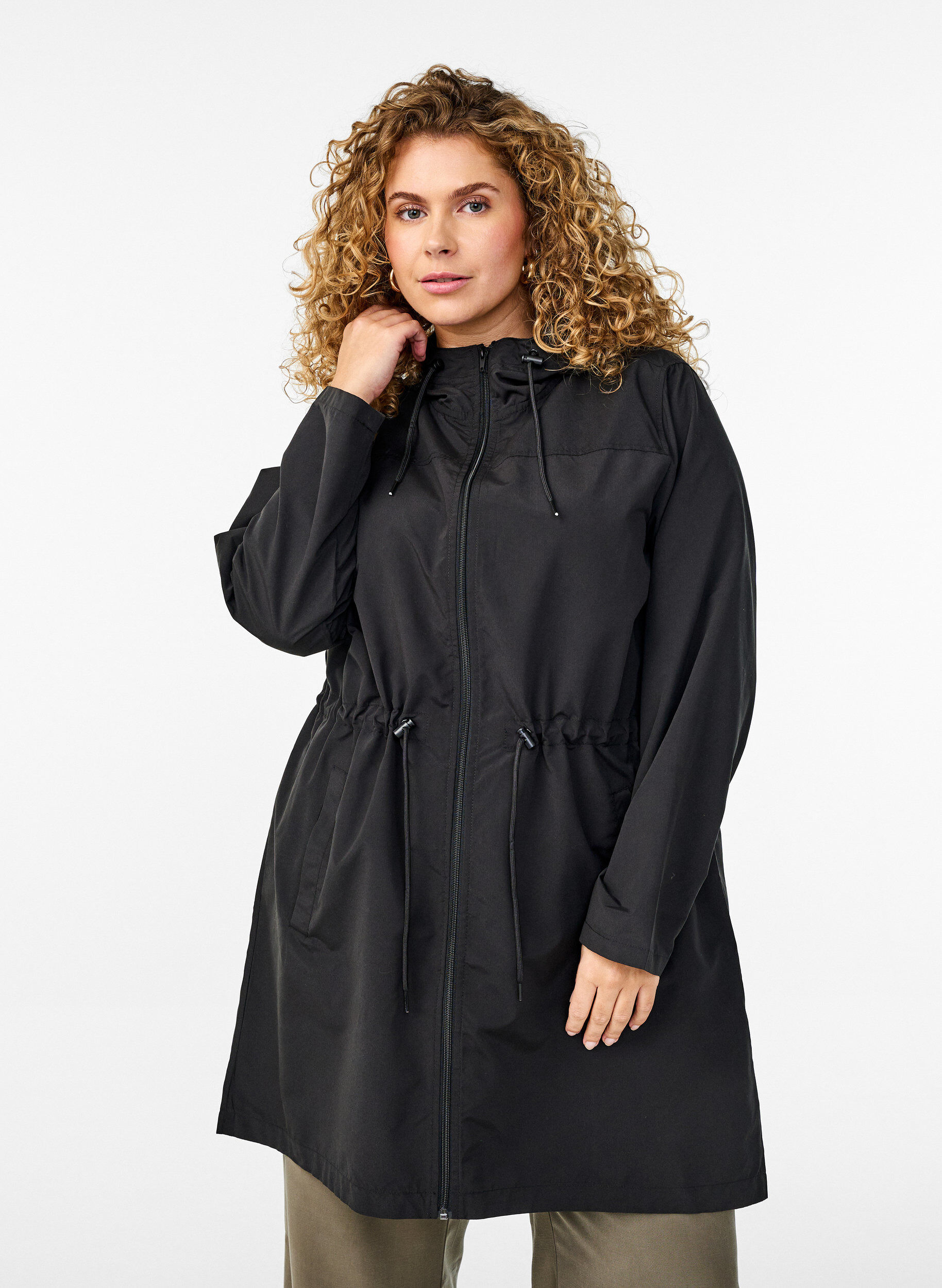 Leichter Parka mit Kapuze, Schwarz, Model