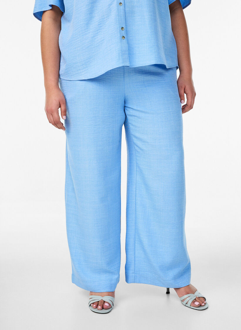 Pantalon ample avec ceinture &eacute;lastique et poches, Bleu Clair, Model image number 2