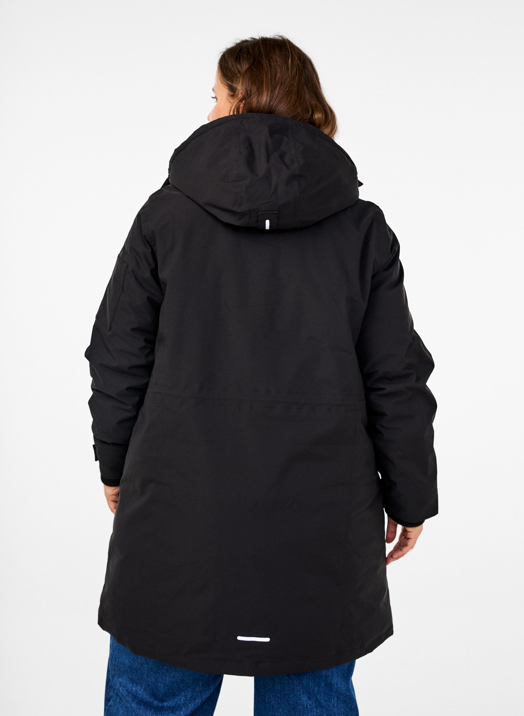 Zizzi Praktische Winterjacke mit Kapuze und Taschen, Schwarz, Model image number 2
