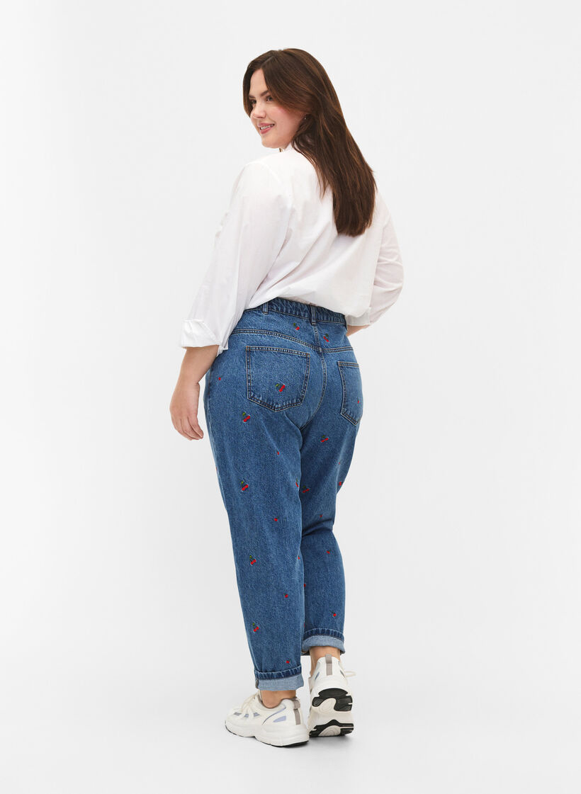 Mille Mom Fit Jeans mit Stickerei, Blau, Model image number 1