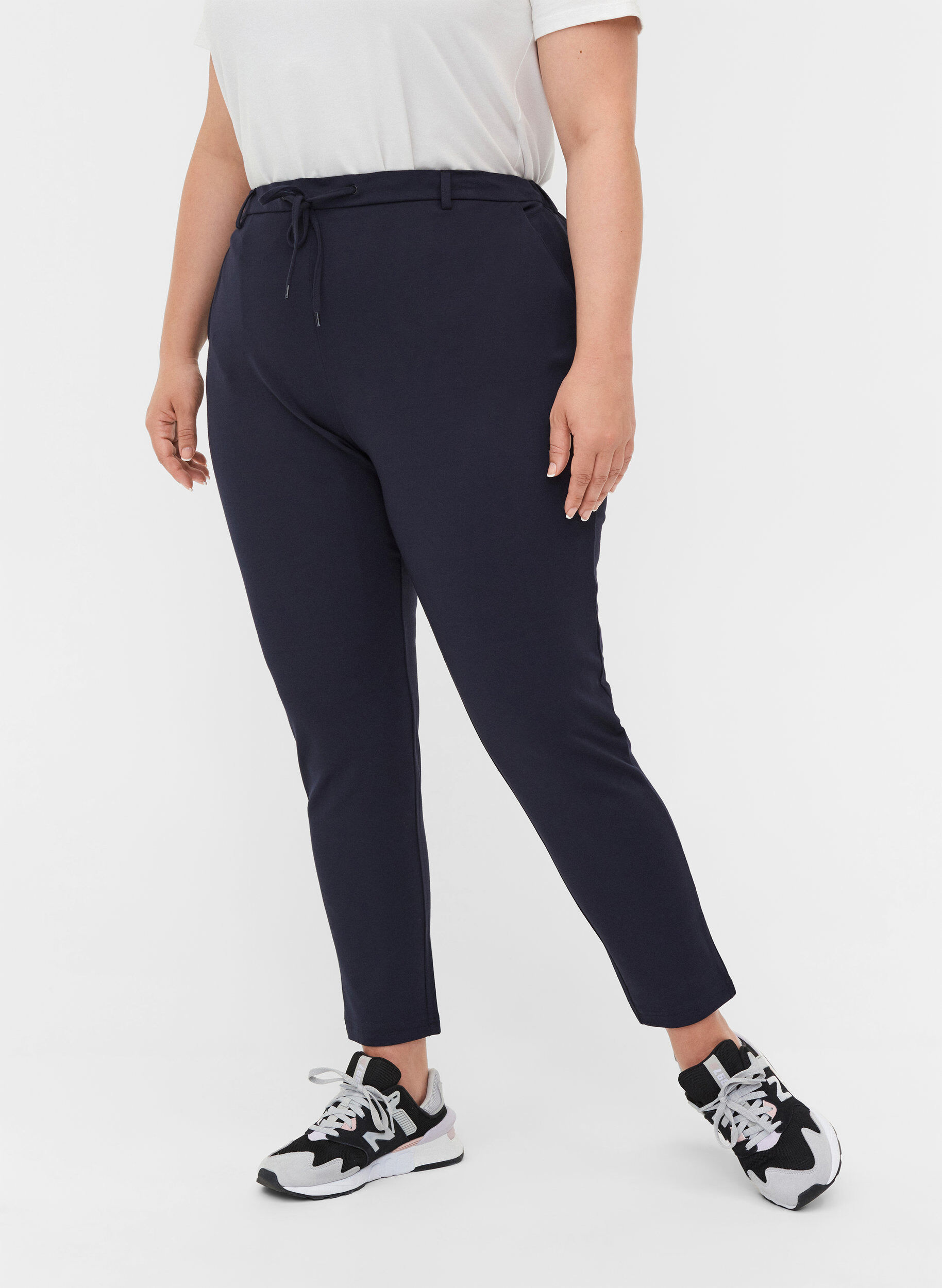 Zizzi Pantalon Maddison, Bleu, Model image number 3