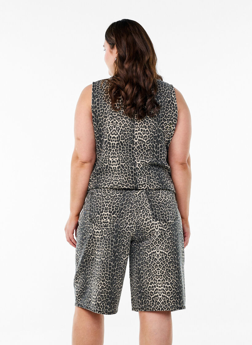 Bermuda en jean avec imprimé léopard, Marron, Model image number 1