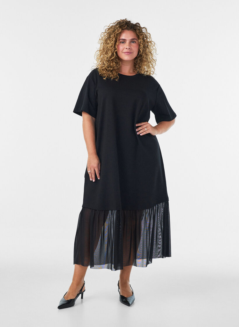 Robe t-shirt avec un ourlet en maille transparente, Noir, Model image number 0