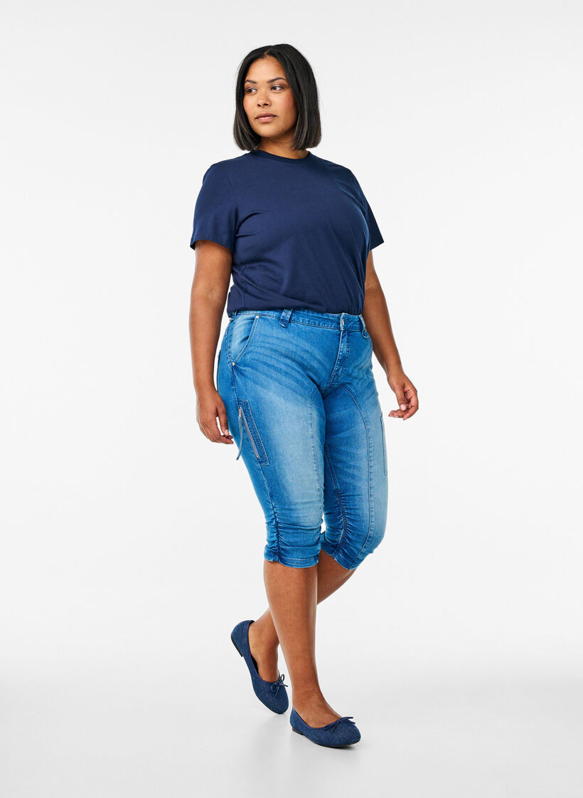 Pantacourt jean slim avec poches, Bleu Clair, Model image number 0
