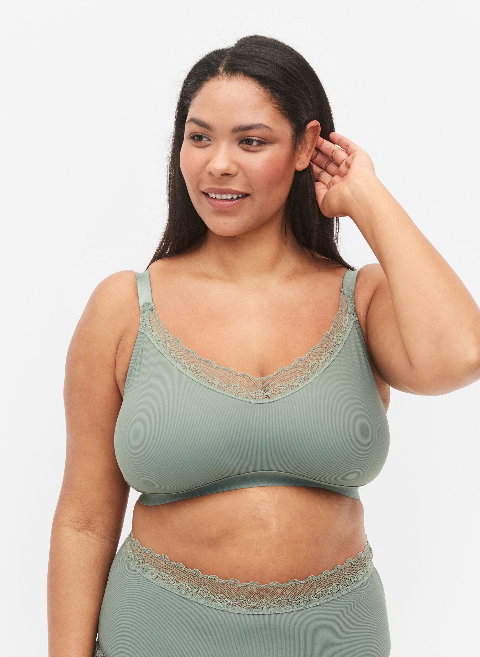 Zizzi Soutien-gorge c&ocirc;tel&eacute; avec dentelle, Laurel Wreath Ass, Model image number 0