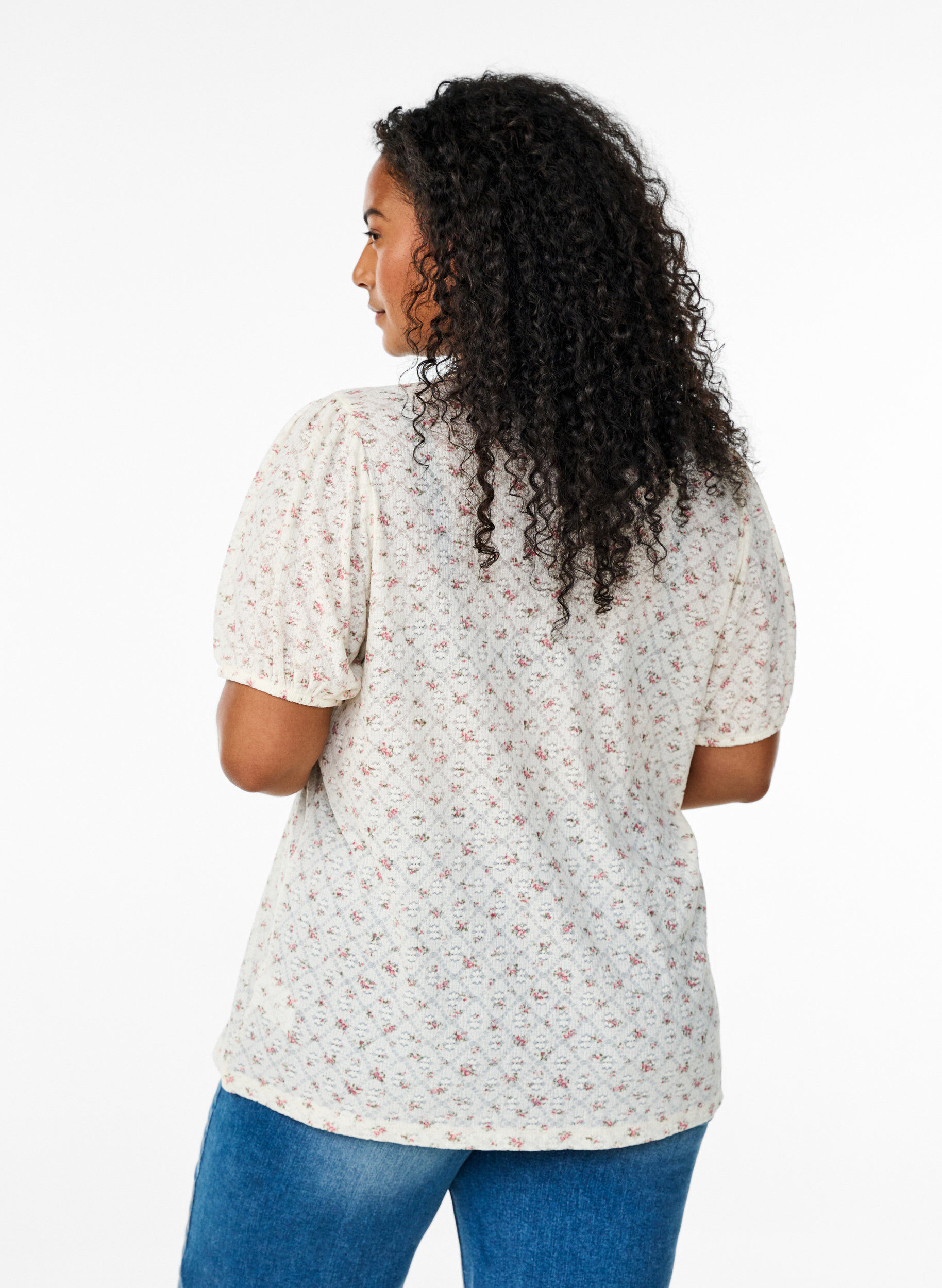 Zizzi Chemisier en jersey &agrave; manches courtes avec imprim&eacute; floral, Blanc, Model image number 2