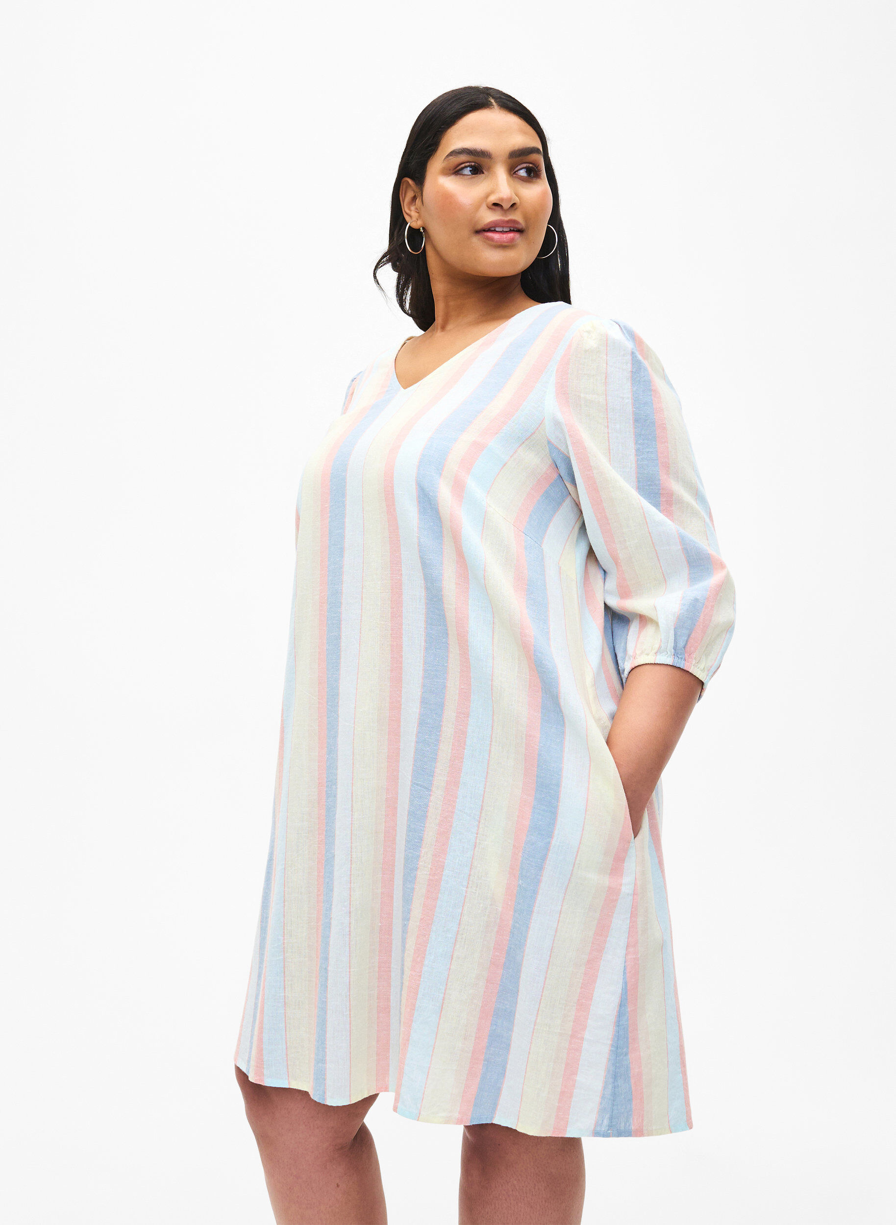 Zizzi Robe courte en coton et lin m&eacute;lang&eacute;s, Multi Color Stripe, Model image number 0