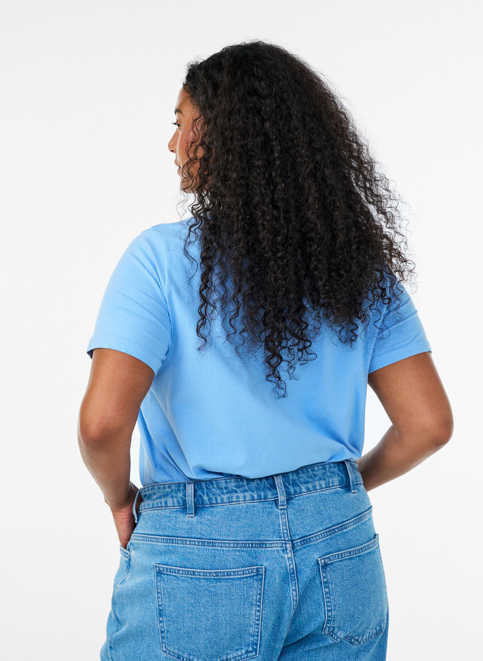 ZizziEinfarbiges basic T-Shirt aus Baumwolle, Blau, Model image number 2