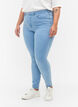 Extra schmale Amy Jeans mit hoher Taille, Ex Lt Blue, Model image number 2