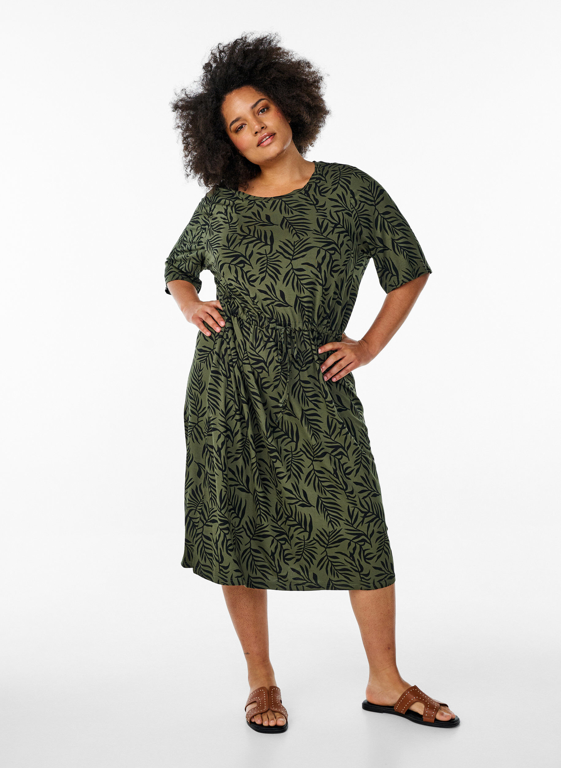 Zizzi Robe en jersey mi-longue avec ceinture &agrave; nouer &agrave; la taille, Vert, Model image number 0
