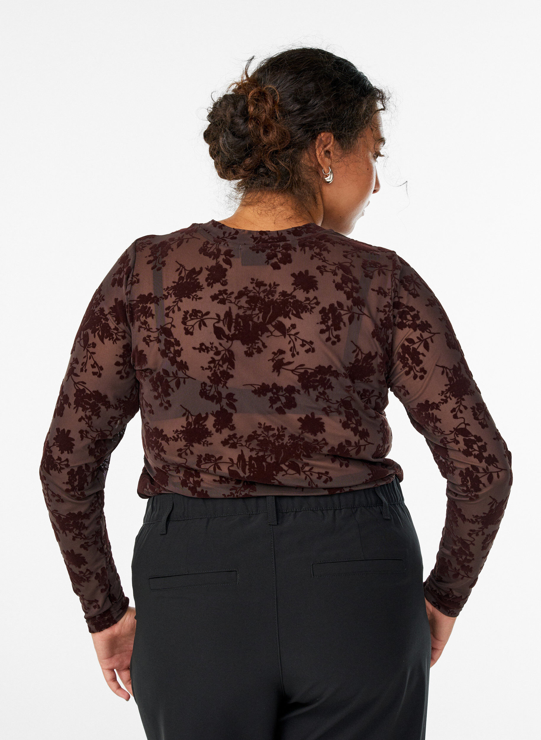 Zizzi Blouse en maille &agrave; motif floral, Marron, Model image number 2