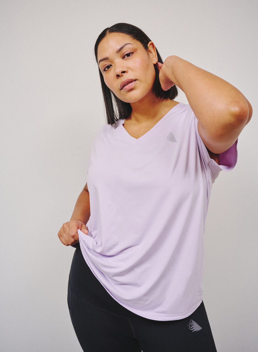 Lockeres Trainings-T-Shirt mit V-Ausschnitt, lila, Image image number 0