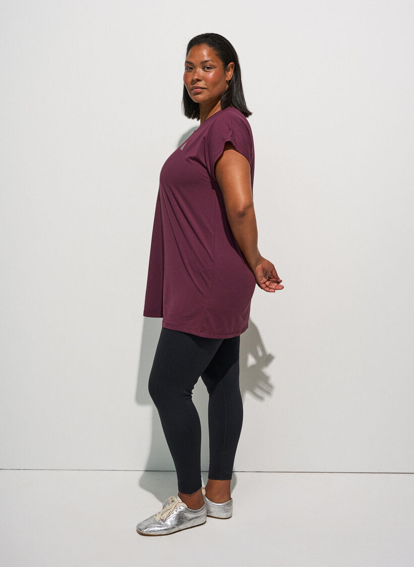 T-shirt long de sport, Bordeaux, Model image number 3