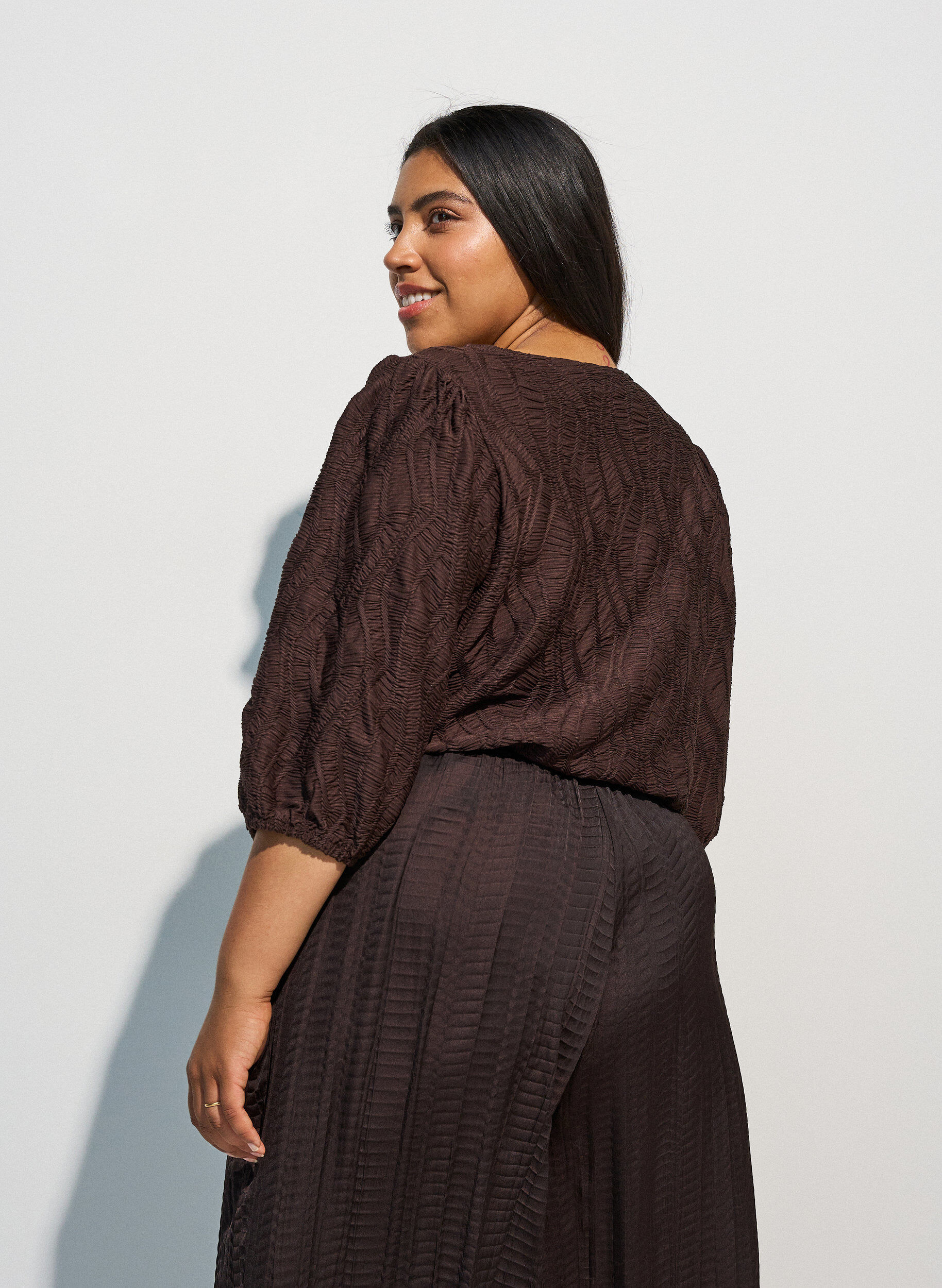 ZizziBluse mit Struktur und 3/4-&Auml;rmeln, Braun, Model image number 2