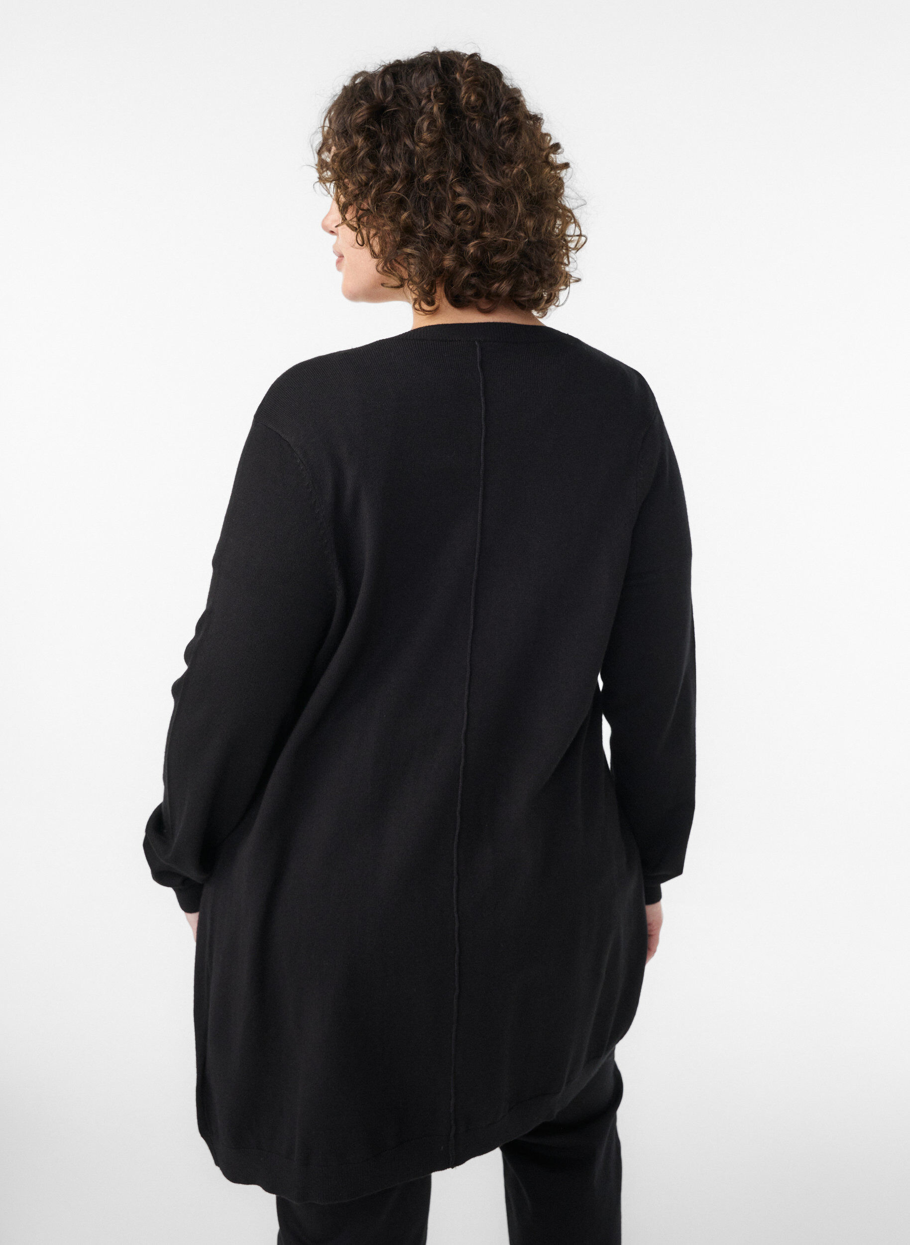 Zizzi Long cardigan tricot&eacute; en m&eacute;lange de viscose, Noir, Model image number 2