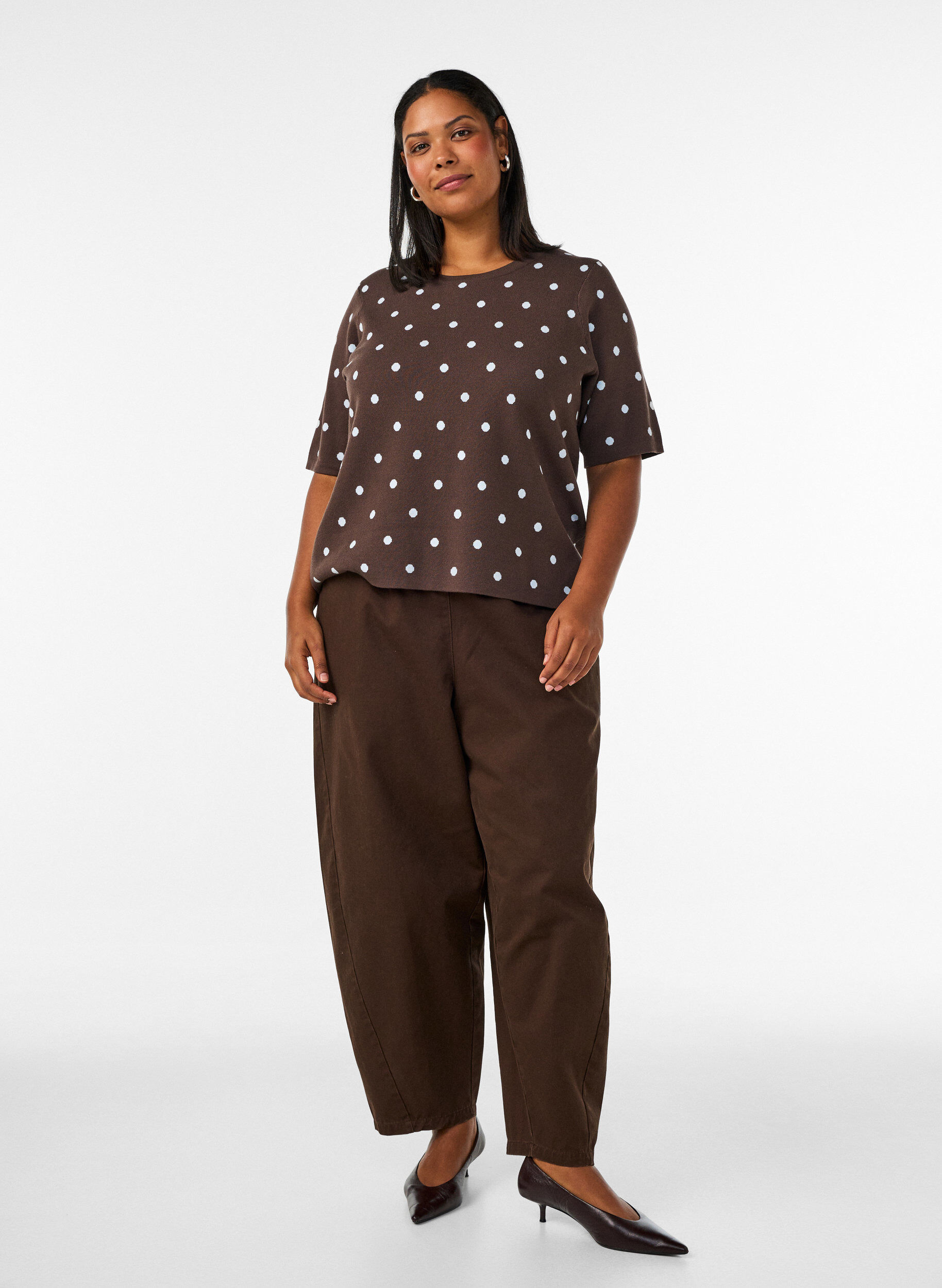 ZizziBlouse en maille &agrave; manches courtes &agrave; pois, Marron, Model image number 1
