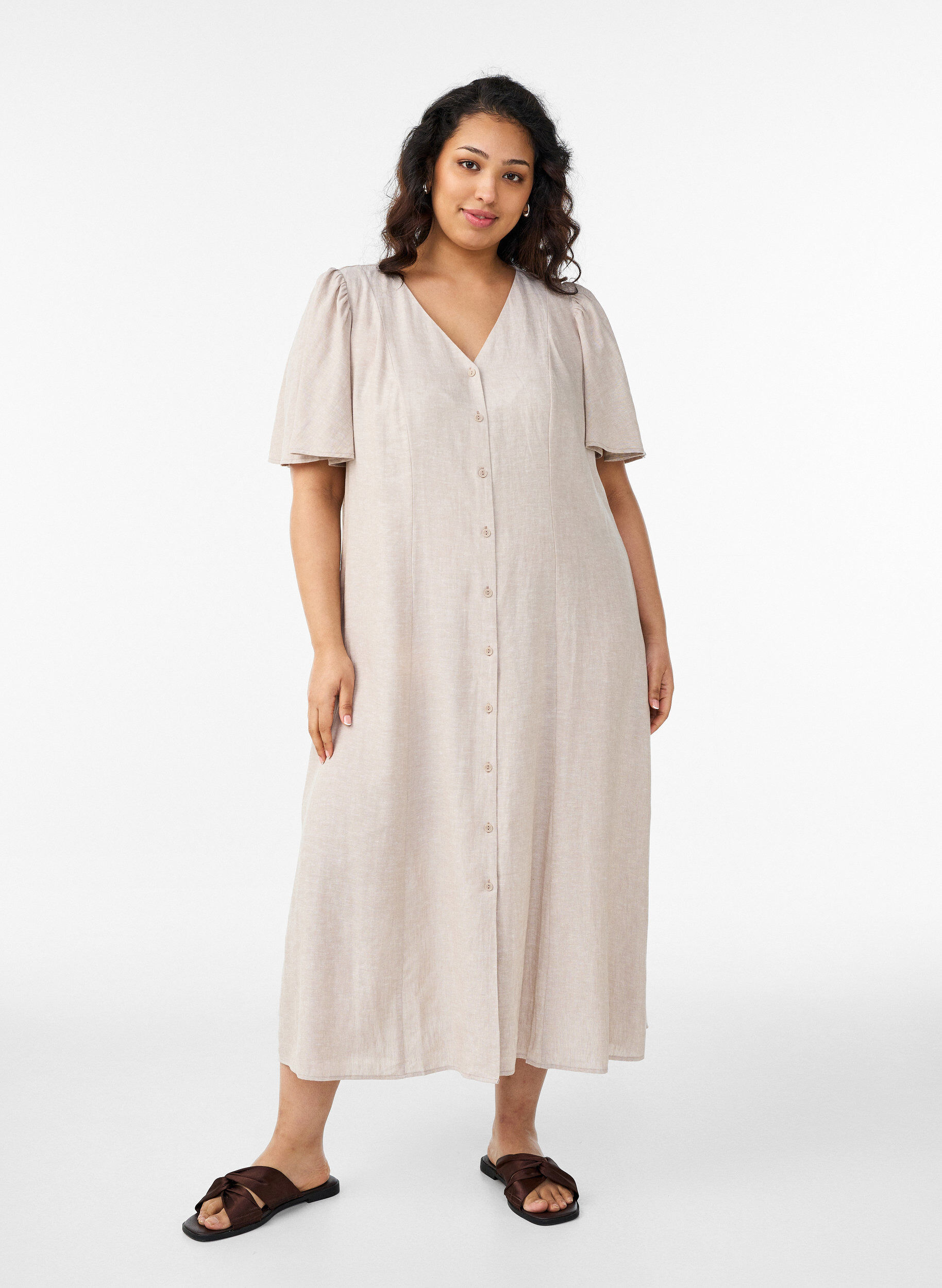Midikleid aus Leinen und Viskose mit R&uuml;schen&auml;rmeln, Beige, Model