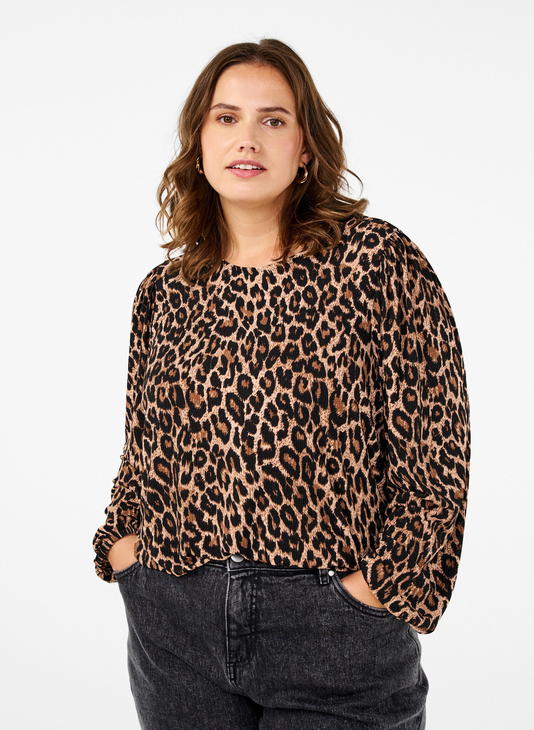 Zizzi Bluse mit langen &Auml;rmeln und Leopardenmuster, Braun, Model image number 0