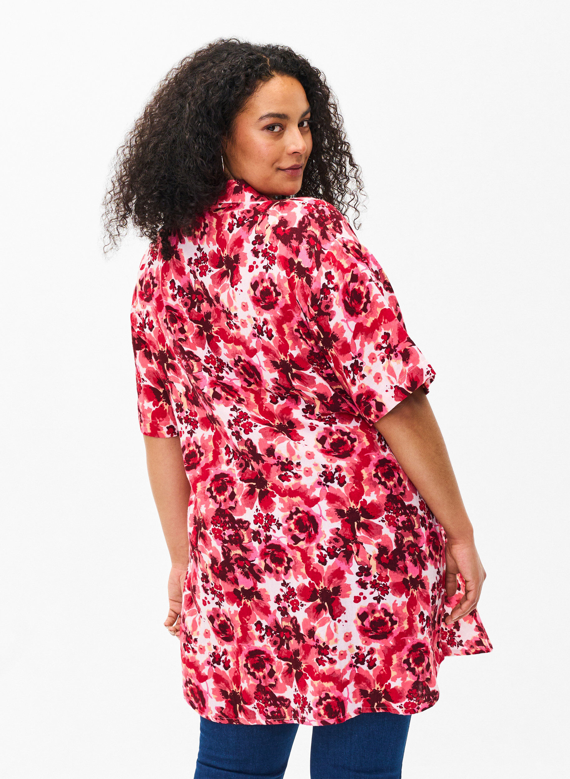 Zizzi Langes Shirt mit Allover-Druck, Pink AOP Flower, Model image number 1