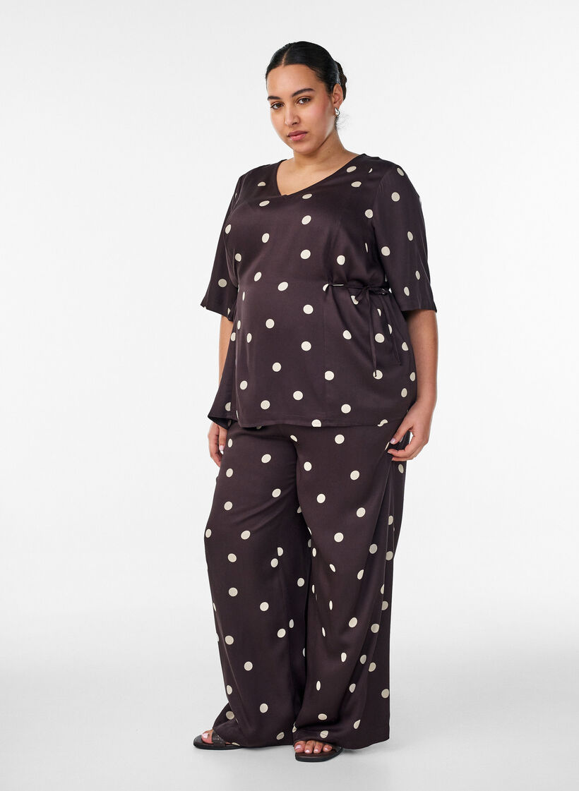Pantalon en viscose &agrave; pois et &agrave; coupe ample, Marron, Model image number 1