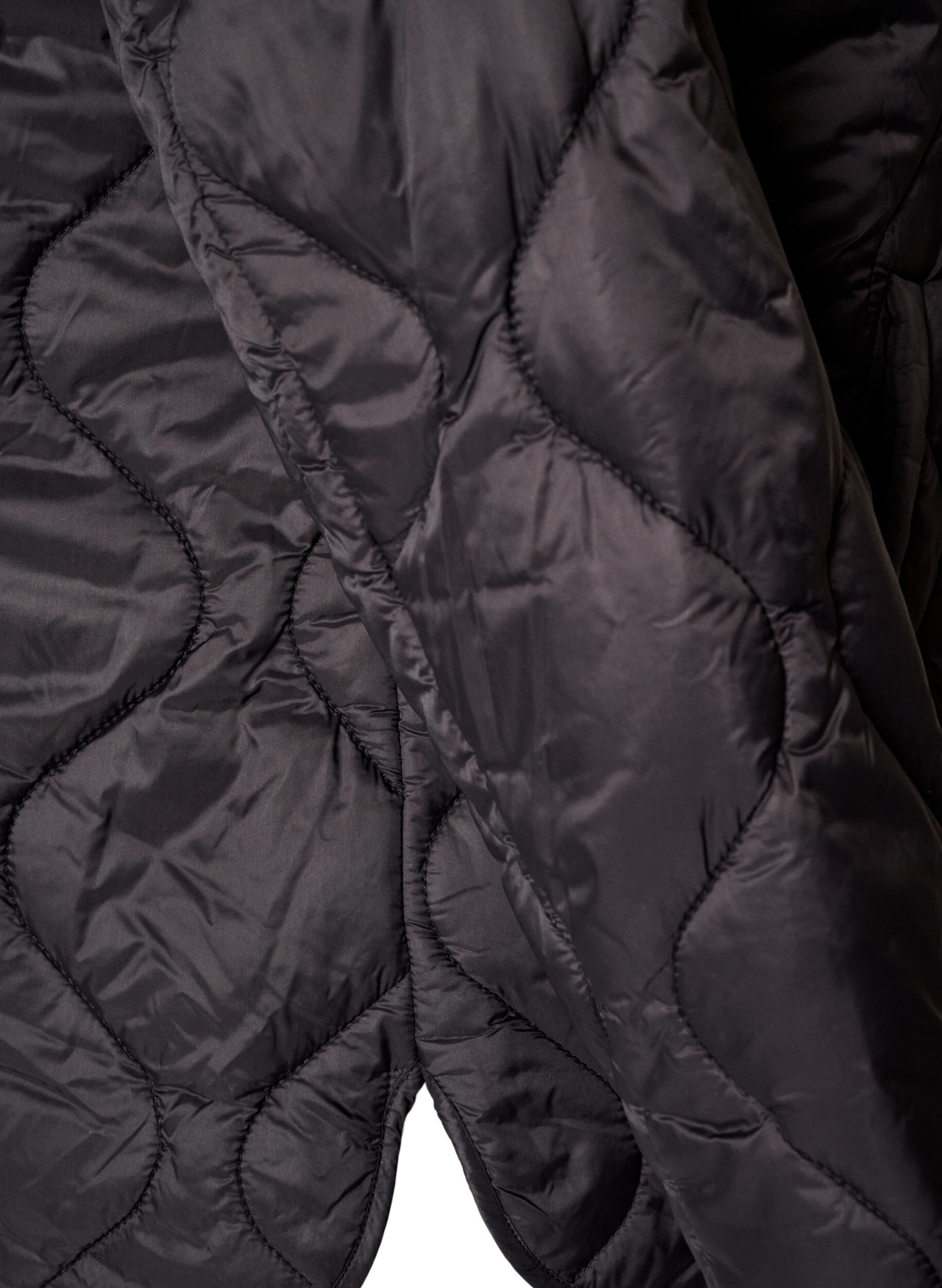 ZizziVeste matelass&eacute;e avec boutons-pression et col rond, Noir, Packshot image number 4