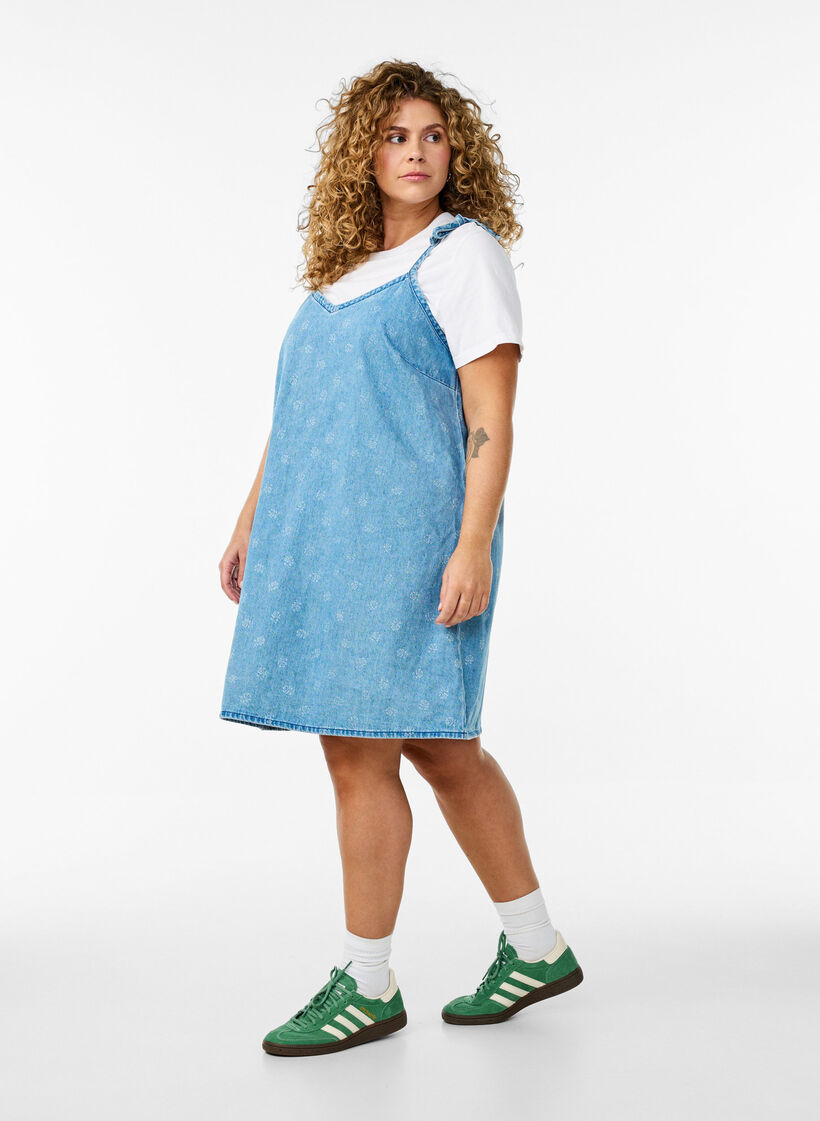 Robe courte en denim avec bretelles réglables, LBD w. Flower, Model image number 3