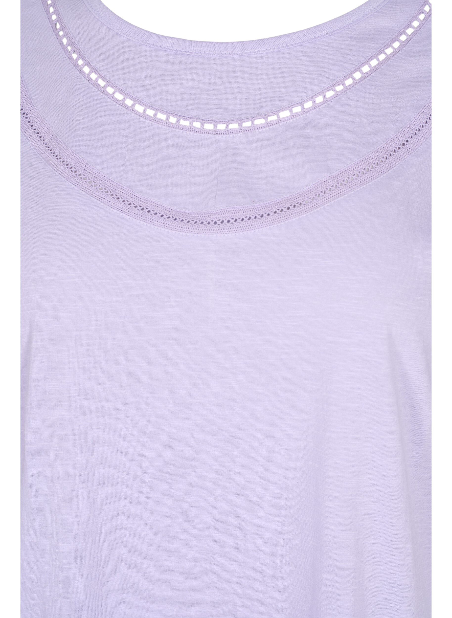 Zizzi T-shirt en coton avec ruban en dentelle, Lavender, Packshot image number 2
