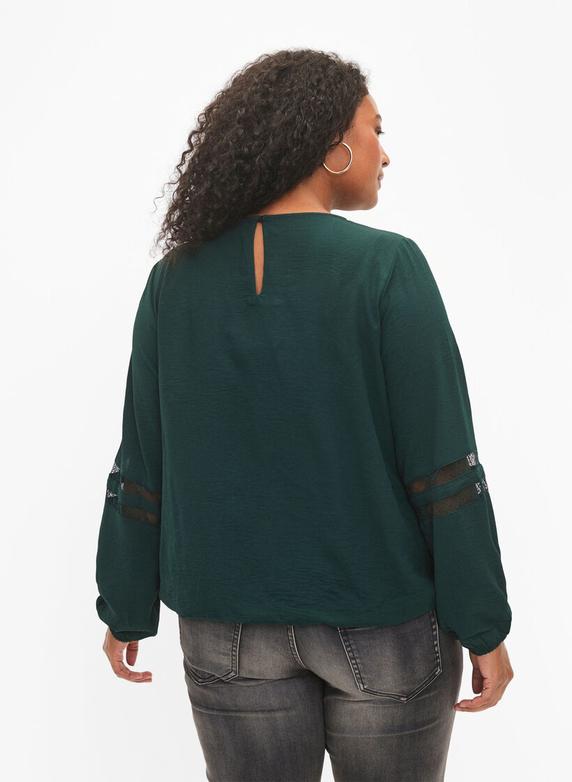 Blouse à manches longues avec de la dentelle, Scarab, Model image number 1