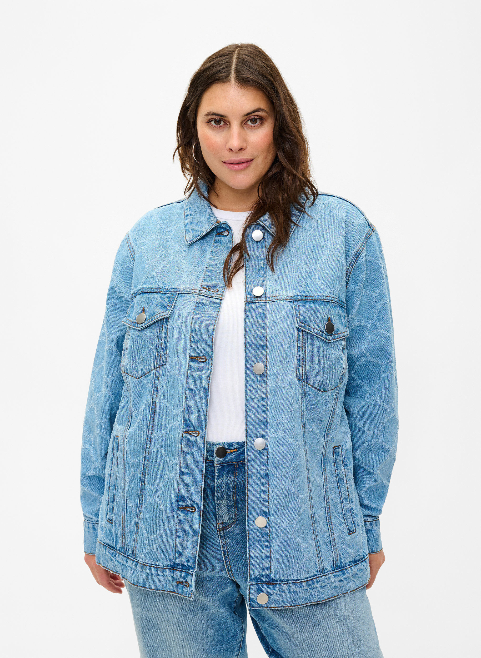 Zizzi Veste en jean avec motif d&eacute;chir&eacute;, Blue denim, Model image number 0