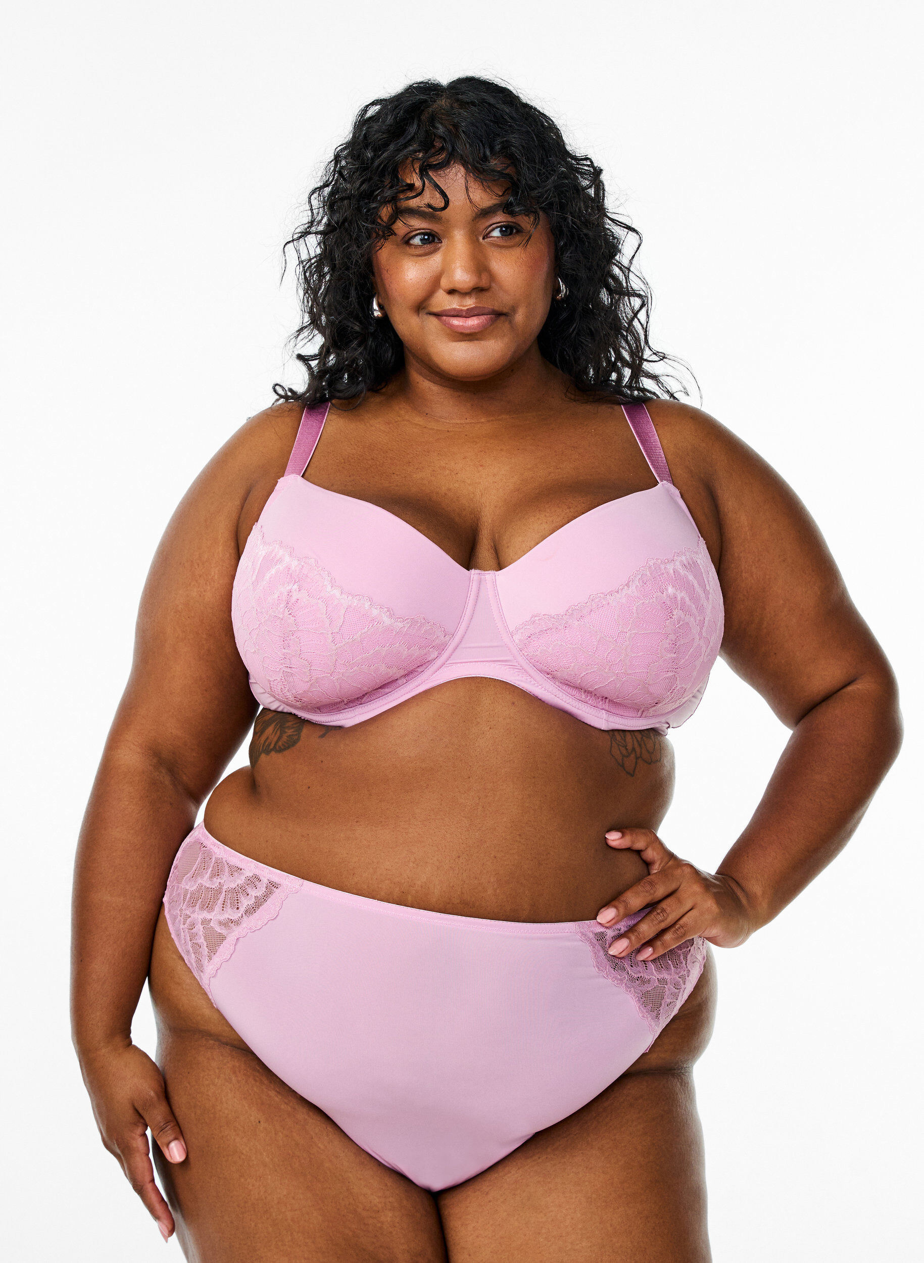 Zizzi String en dentelle et microfibre., Rose, Model image number 0
