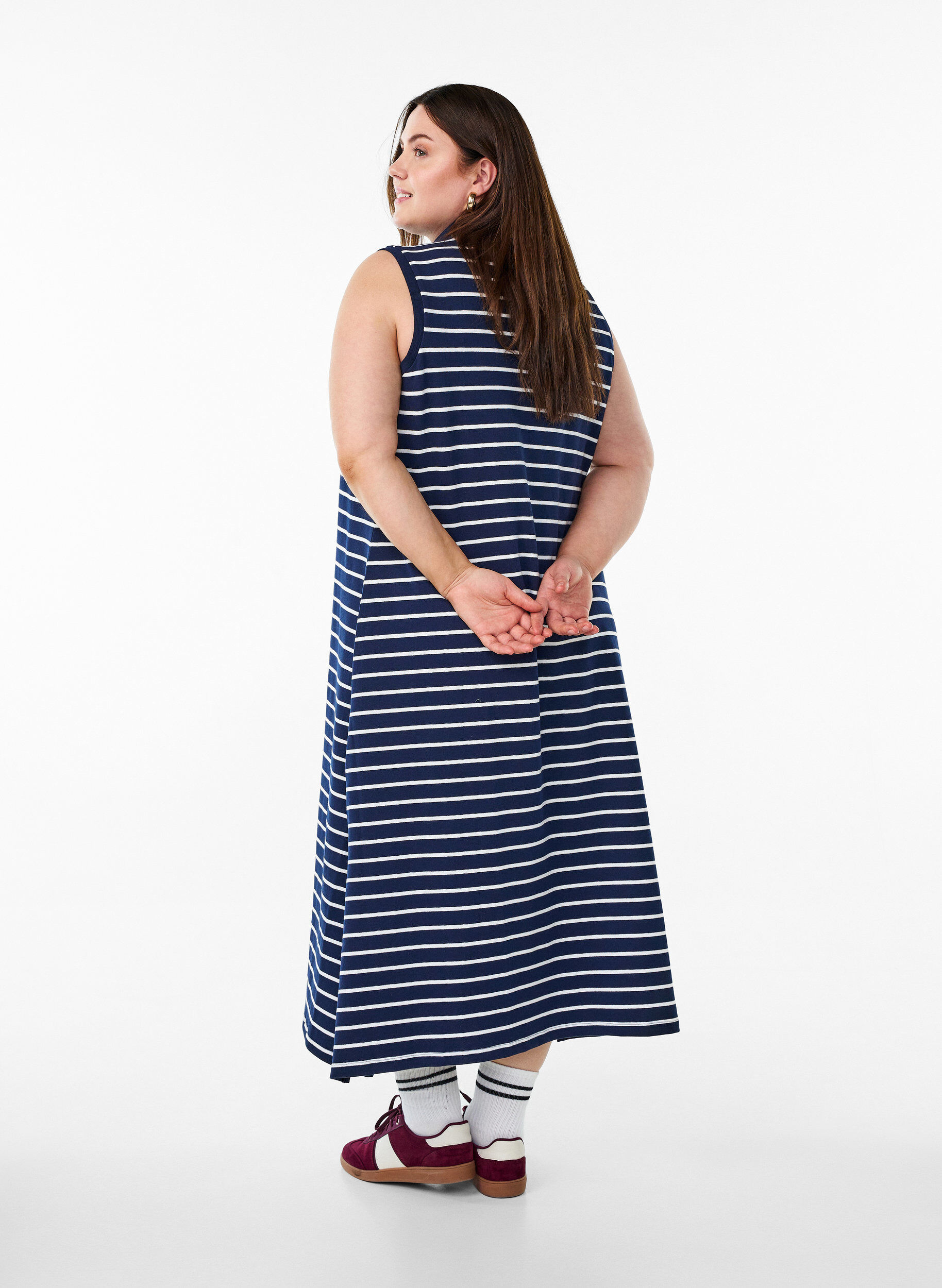 Zizzi &Auml;rmelloses Polokleid in Midi-L&auml;nge, Blau, Model image number 1